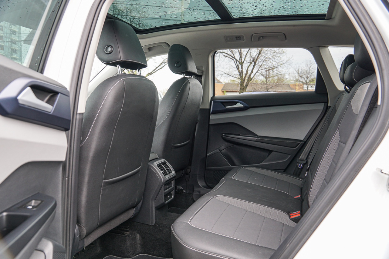 /ontarioqualitymotorsetobicoke/2024-Volkswagen-Taos-35528420215465584.jpg