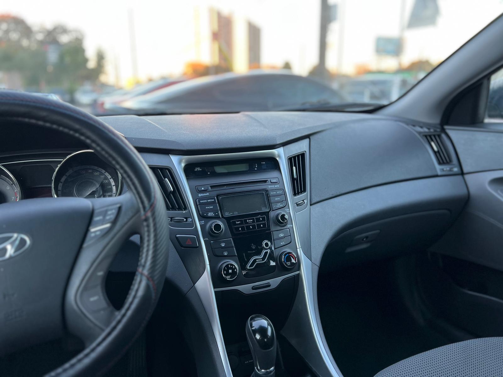 /ontarioqualitymotorsltd/2013-Hyundai-Sonata-3425485973139115.jpg