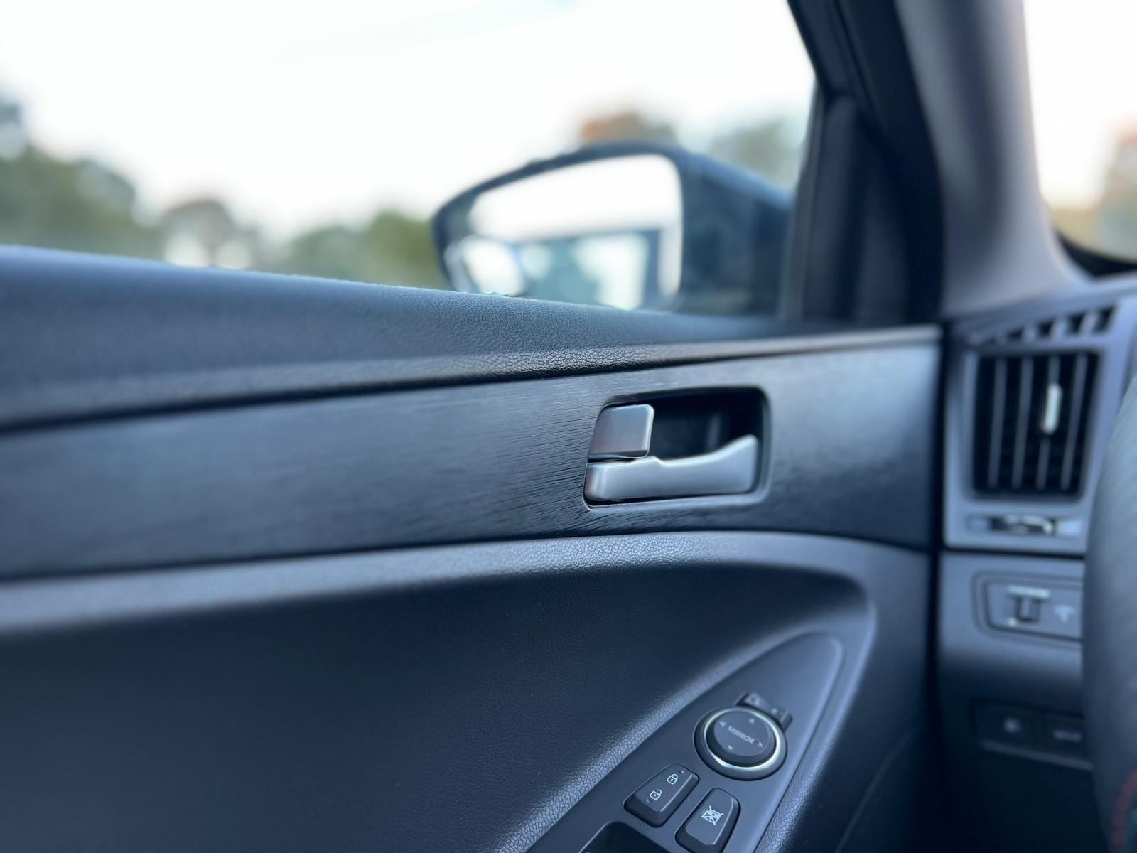 /ontarioqualitymotorsltd/2013-Hyundai-Sonata-6065443777793924.jpg