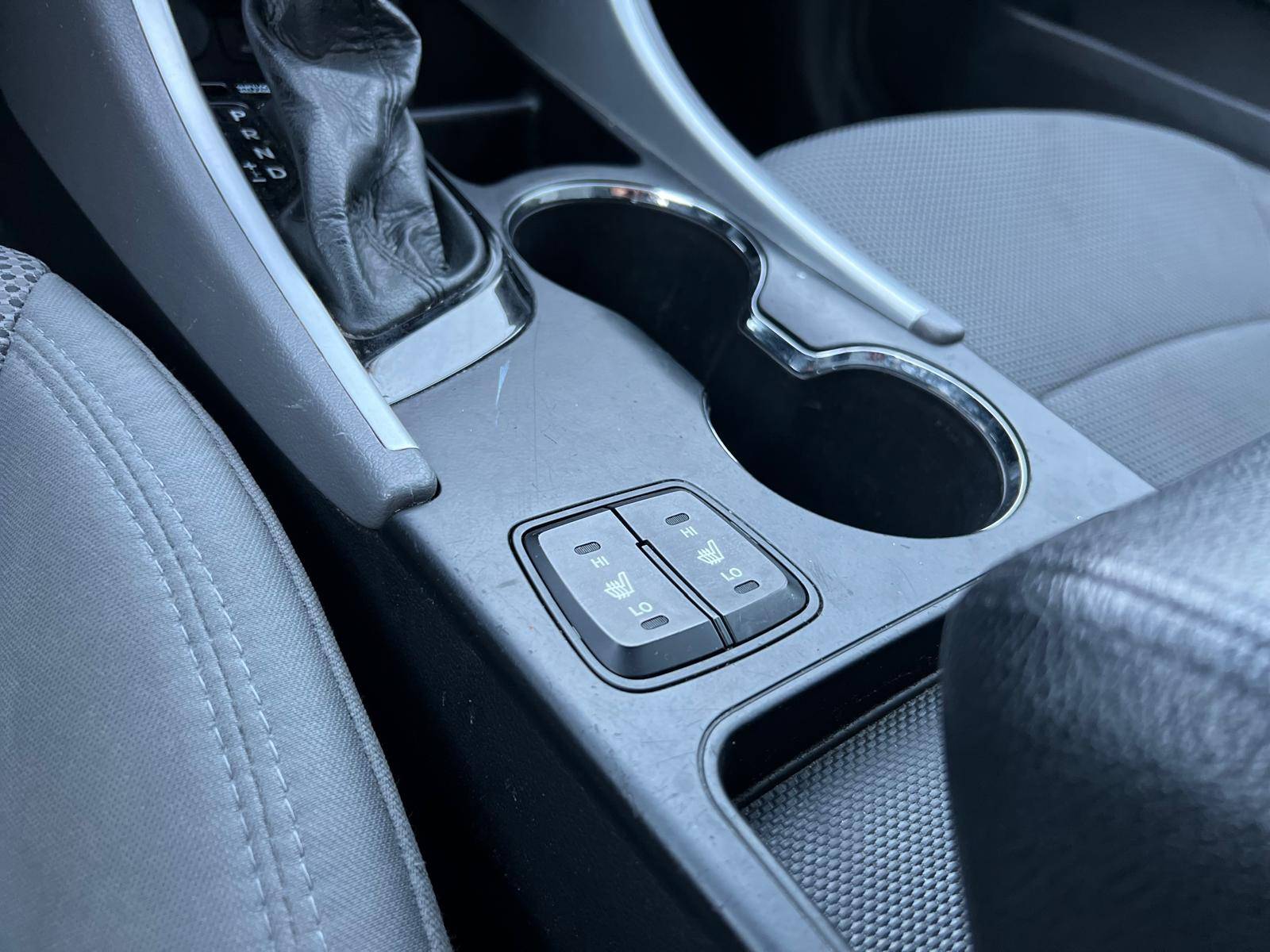 /ontarioqualitymotorsltd/2013-Hyundai-Sonata-9234812476929259.jpg