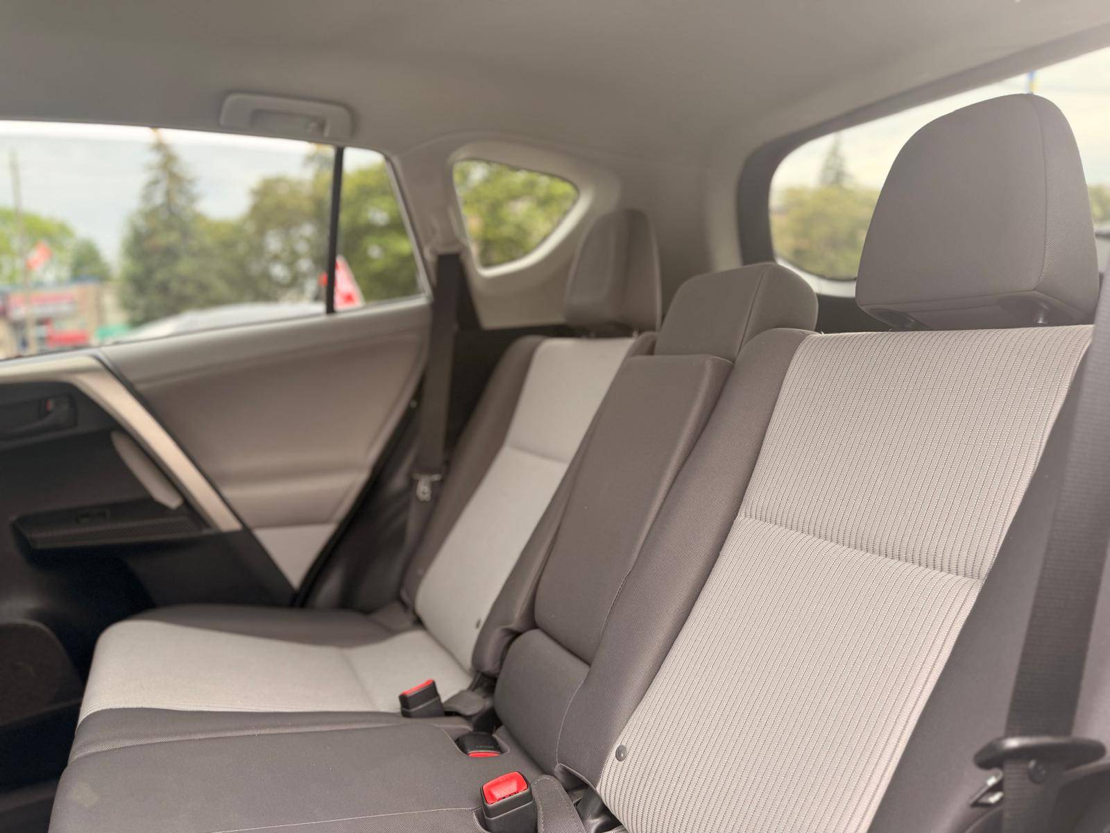 /ontarioqualitymotorsltd/2013-Toyota-RAV4-2641276967837902.jpg