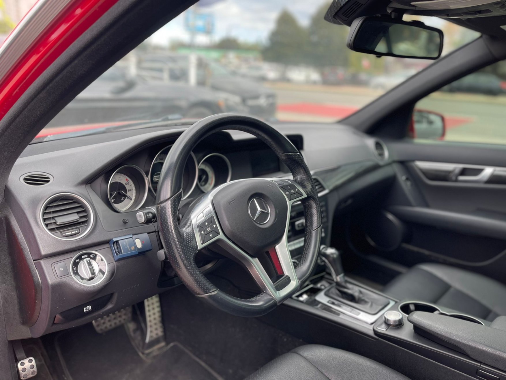 /ontarioqualitymotorsltd/2014-Mercedes-Benz-C-Class-35406565262526013.jpg