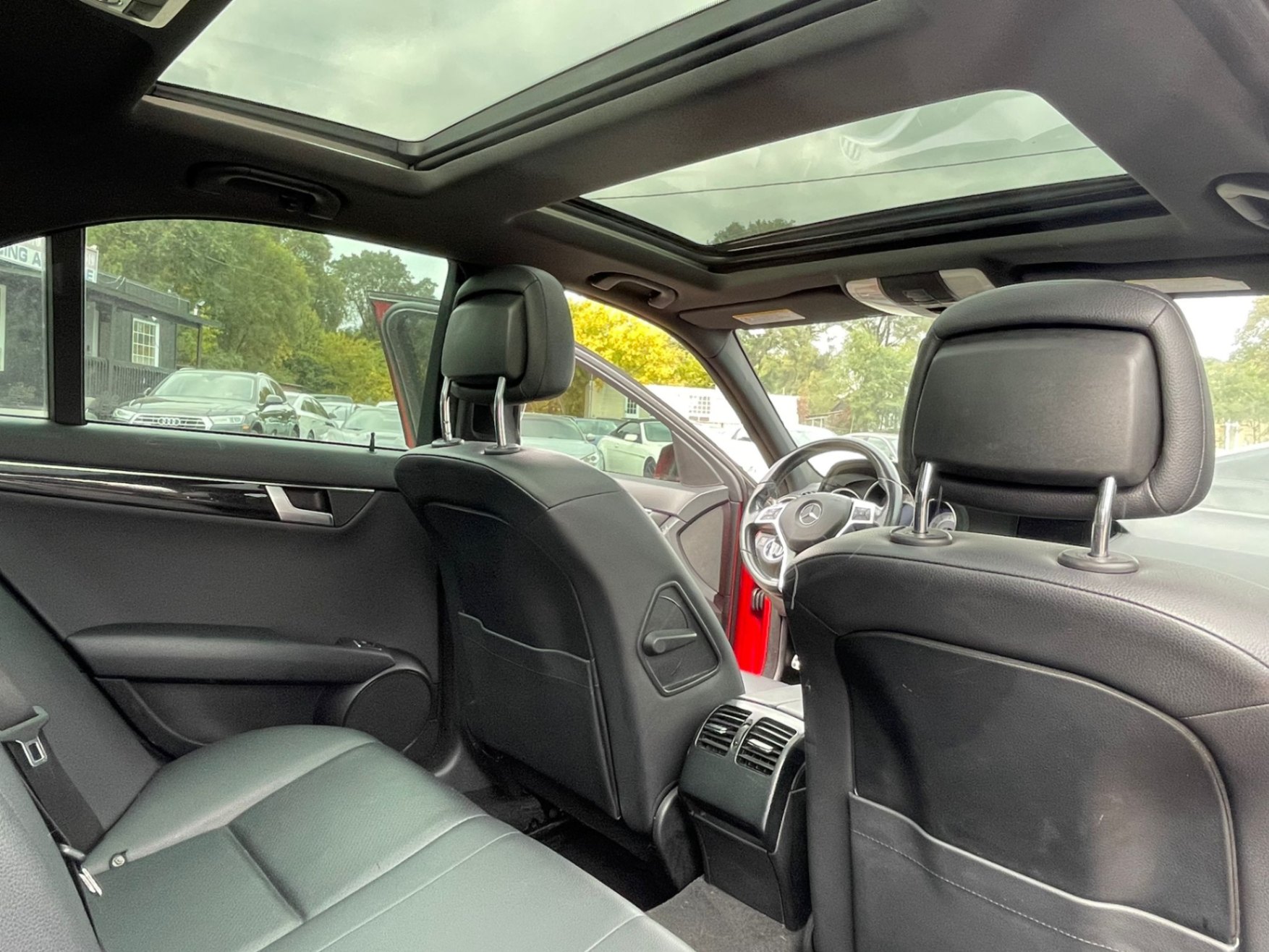 /ontarioqualitymotorsltd/2014-Mercedes-Benz-C-Class-5164004670354168.jpg