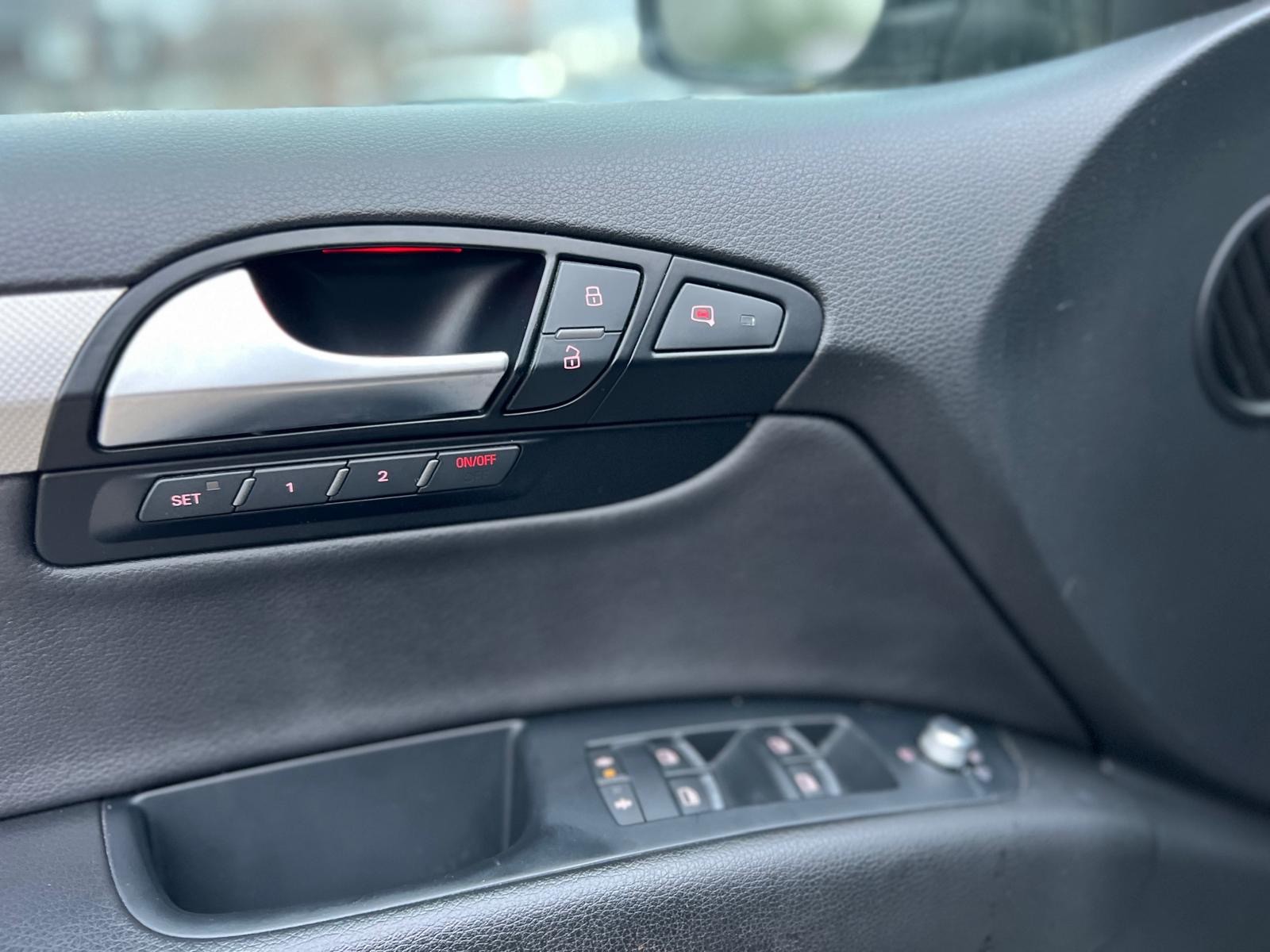 /ontarioqualitymotorsltd/2015-Audi-Q7-3639691872068602.jpg