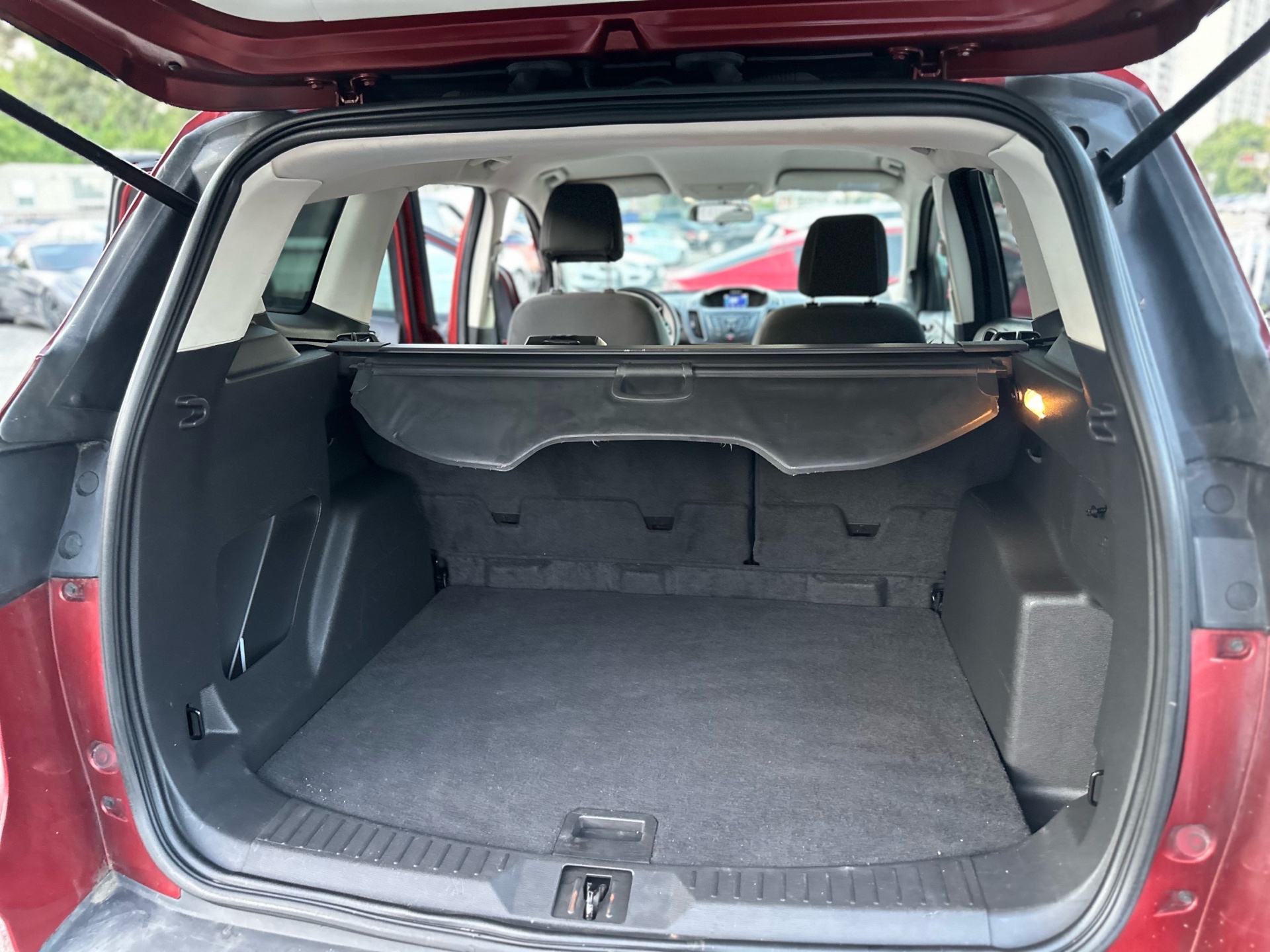 /ontarioqualitymotorsltd/2015-Ford-Escape-5761336400987878.jpg