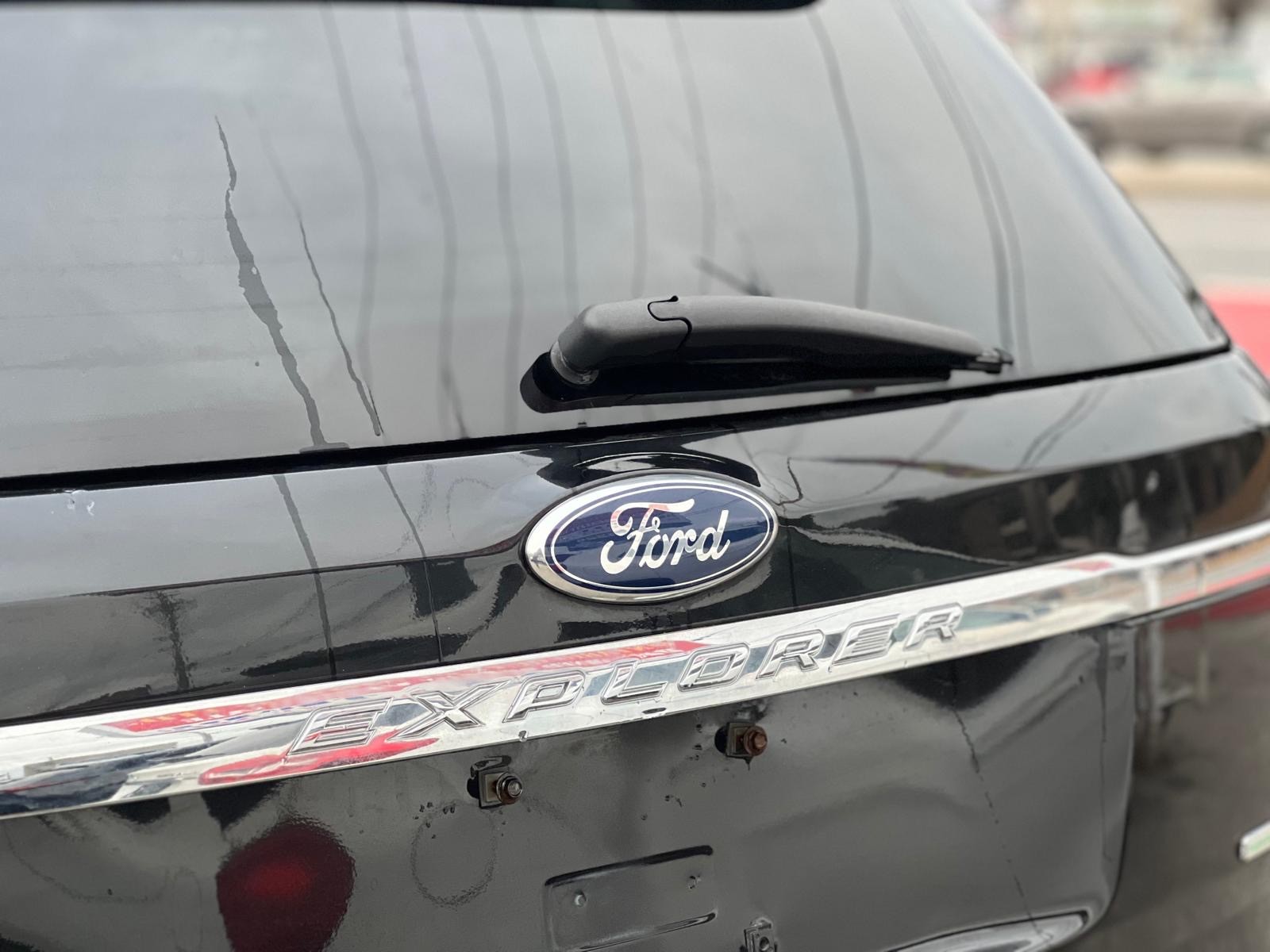 /ontarioqualitymotorsltd/2015-Ford-Explorer-11616752223085847.jpg