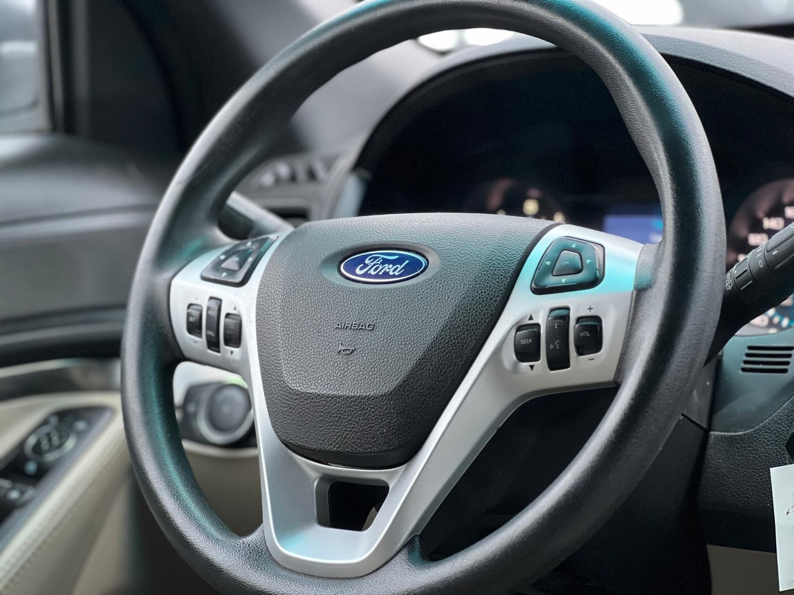 /ontarioqualitymotorsltd/2015-Ford-Explorer-9270500227557095.jpg