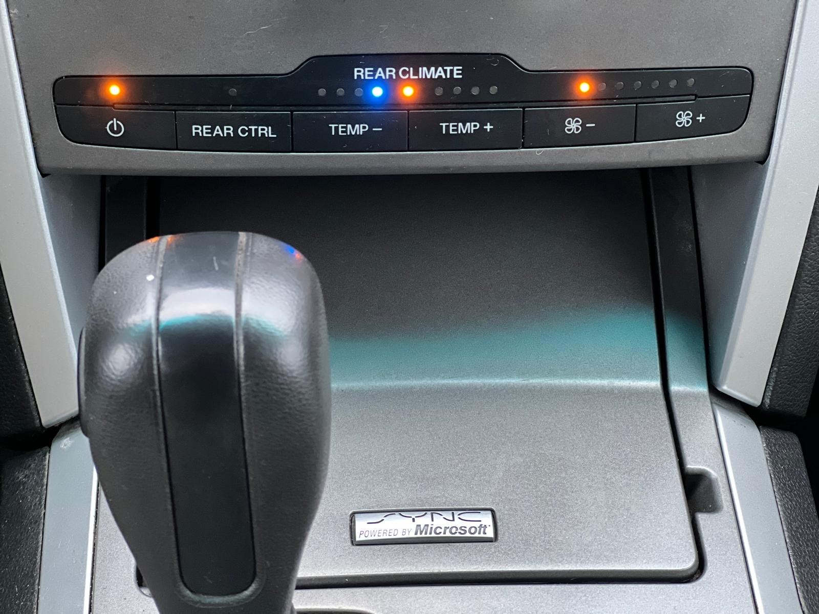 /ontarioqualitymotorsltd/2015-Ford-Explorer-9827553444742803.jpg