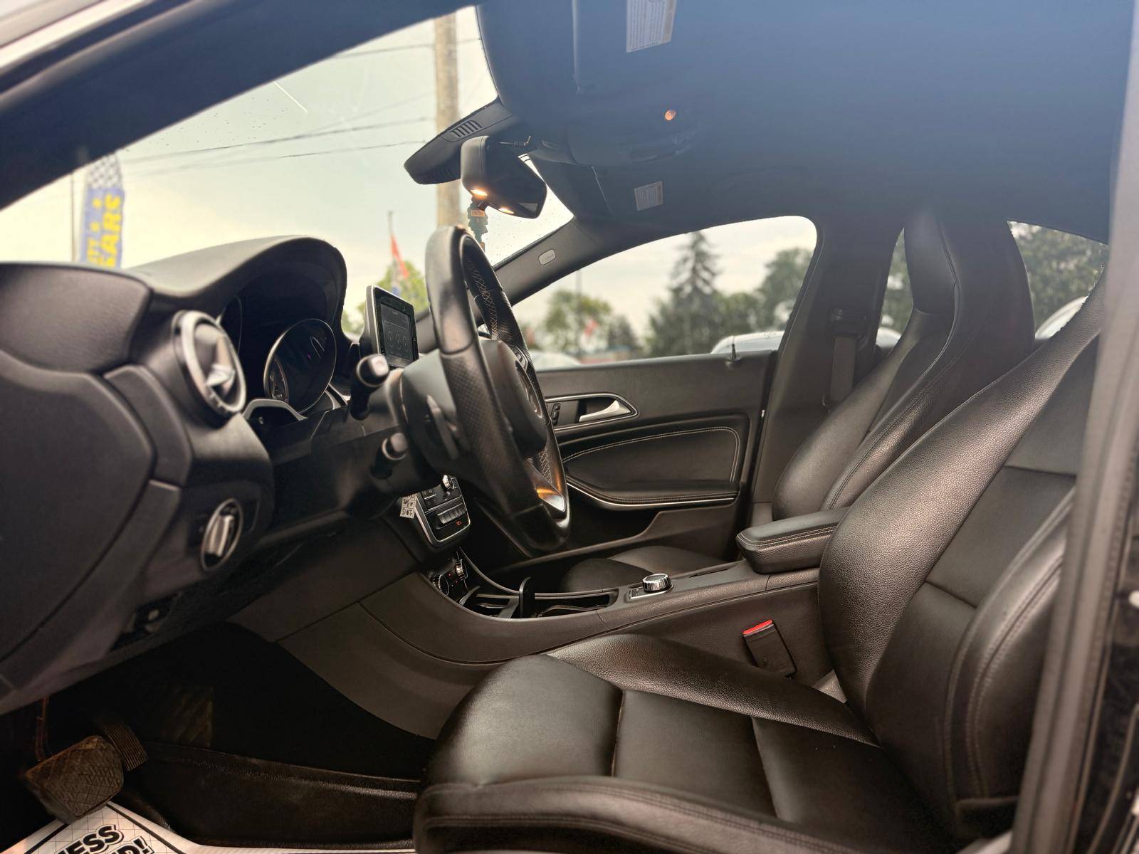 /ontarioqualitymotorsltd/2015-Mercedes-Benz-CLA-Class-17343932693846353.jpg