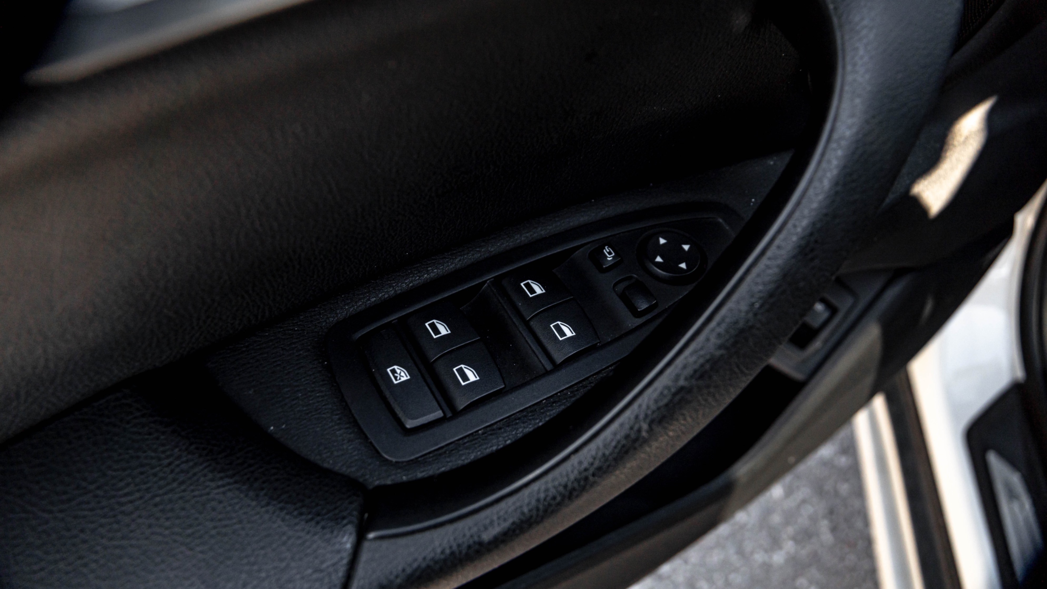 /ontarioqualitymotorsltd/2016-BMW-X1-24022783888736954.jpg
