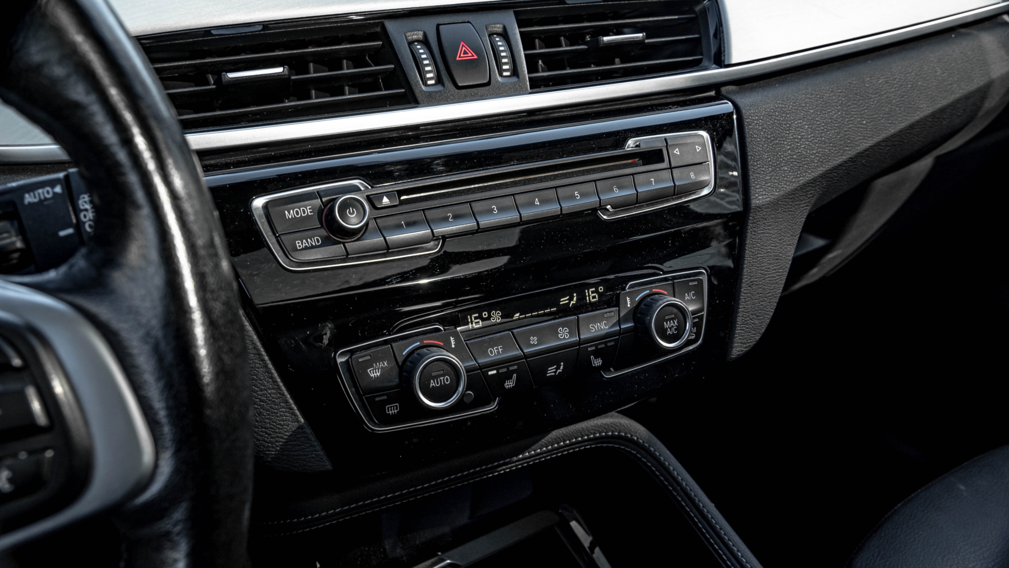 /ontarioqualitymotorsltd/2016-BMW-X1-8015914246729352.jpg