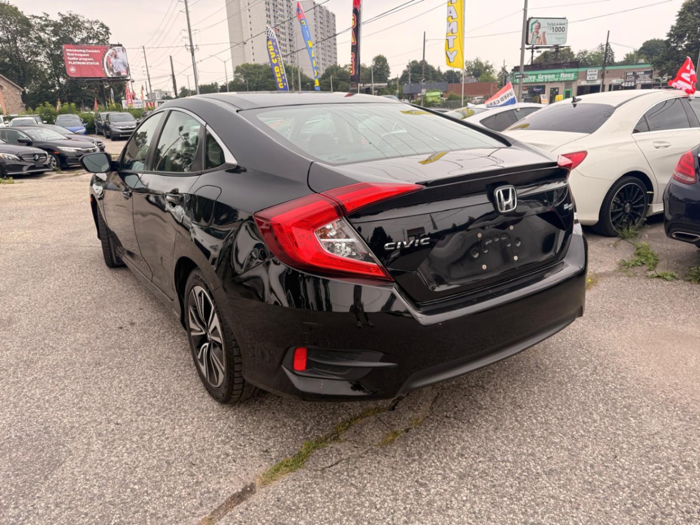 /ontarioqualitymotorsltd/2016-Honda-Civic-42676845535590635.jpg