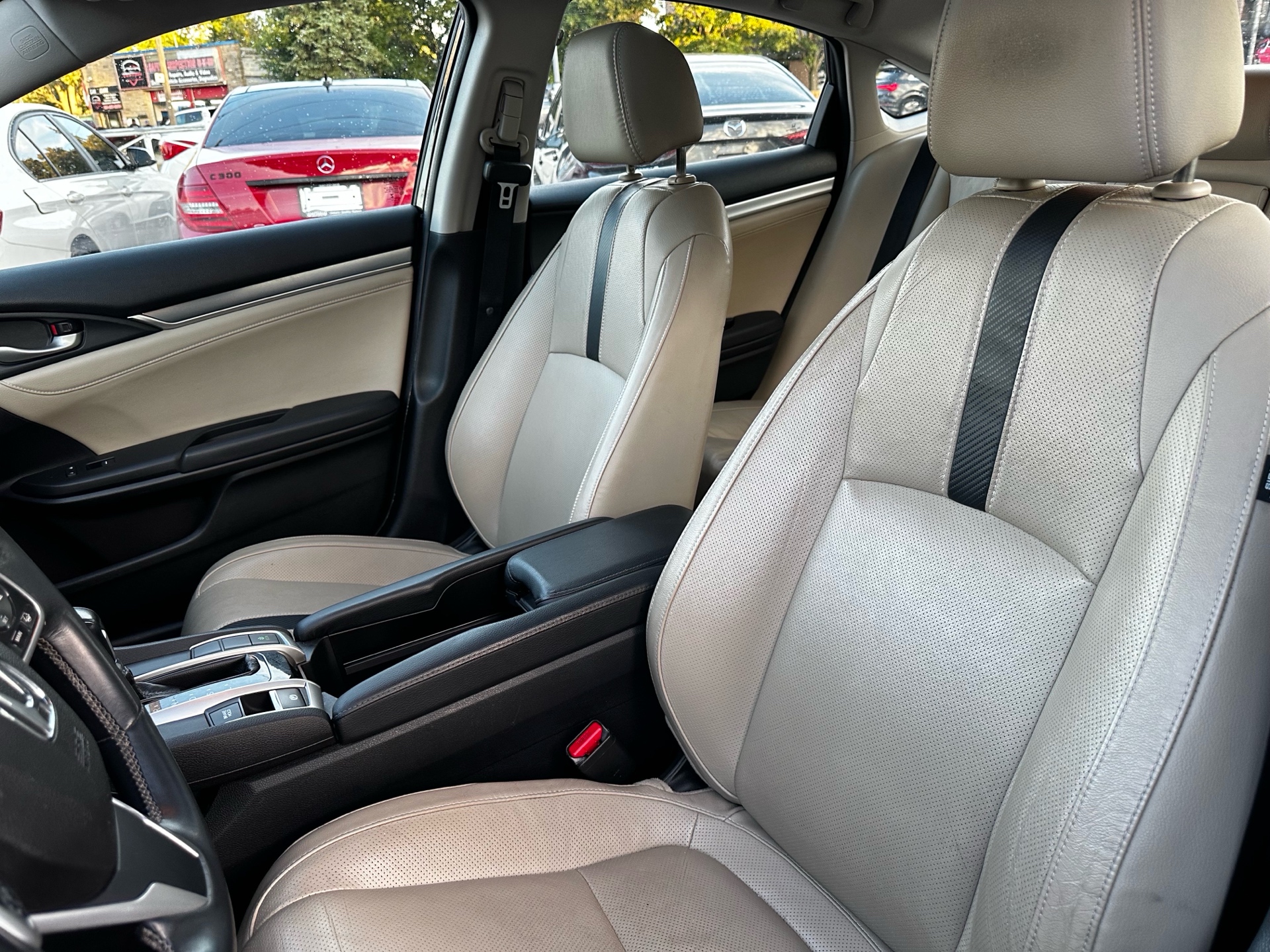 /ontarioqualitymotorsltd/2016-Honda-Civic-6172437209342789.jpg