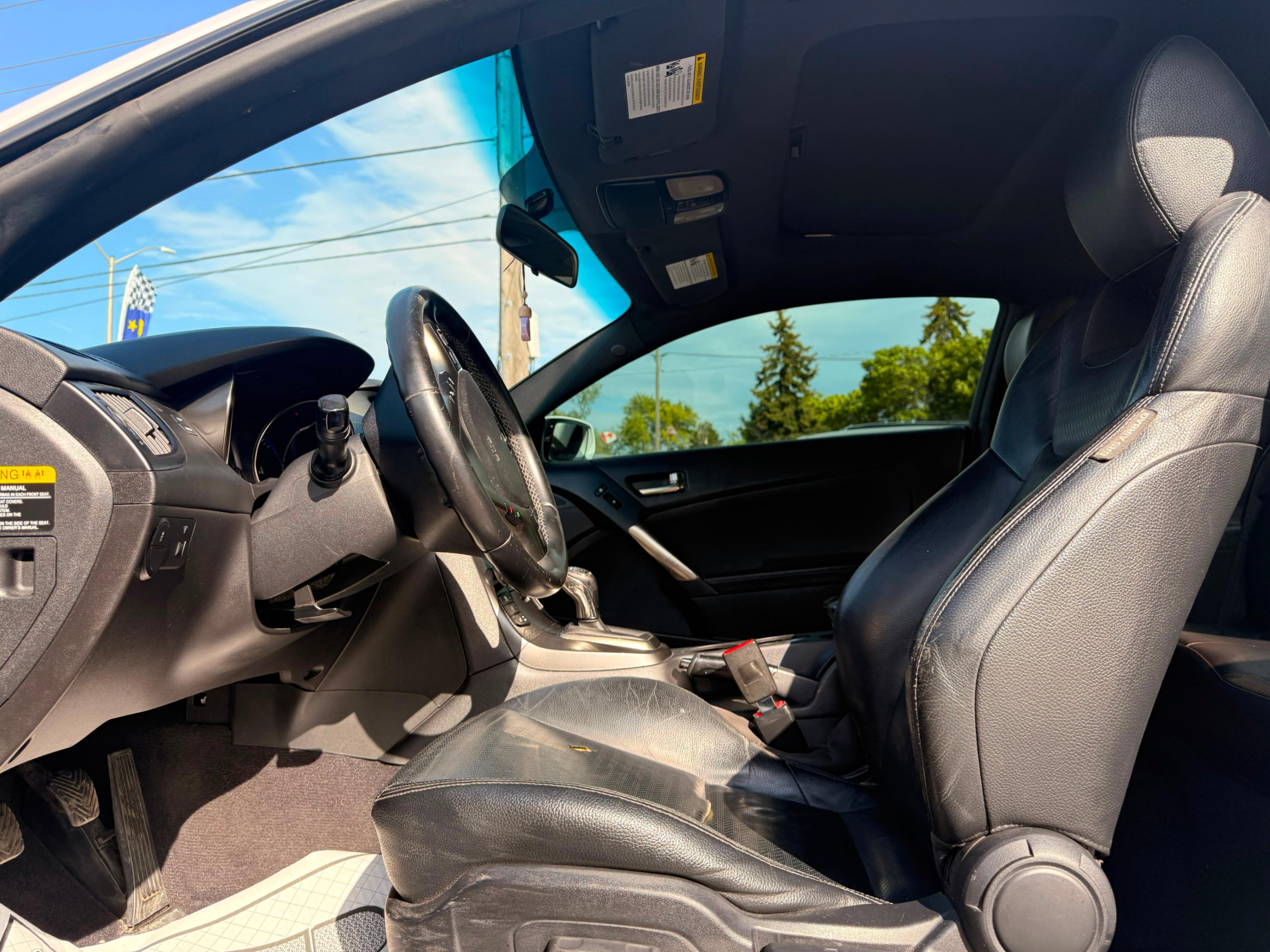 /ontarioqualitymotorsltd/2016-Hyundai-Genesis-03448701325446235.jpg