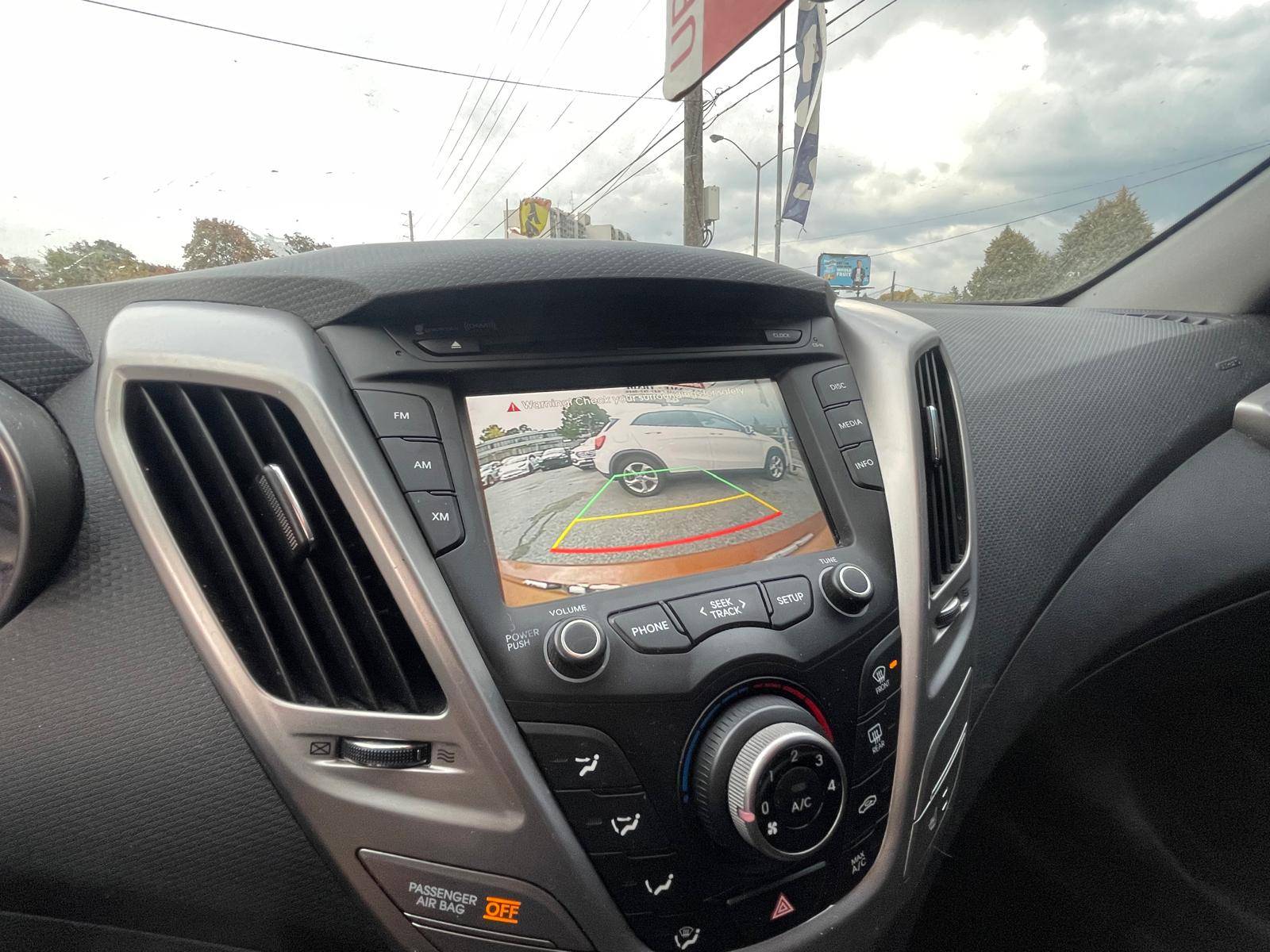 /ontarioqualitymotorsltd/2016-Hyundai-Veloster-6007158119013907.jpg
