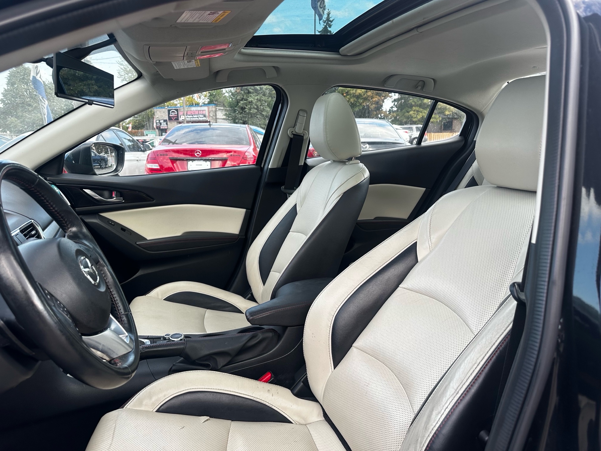 /ontarioqualitymotorsltd/2016-Mazda-Mazda3-22305322178486997.jpg