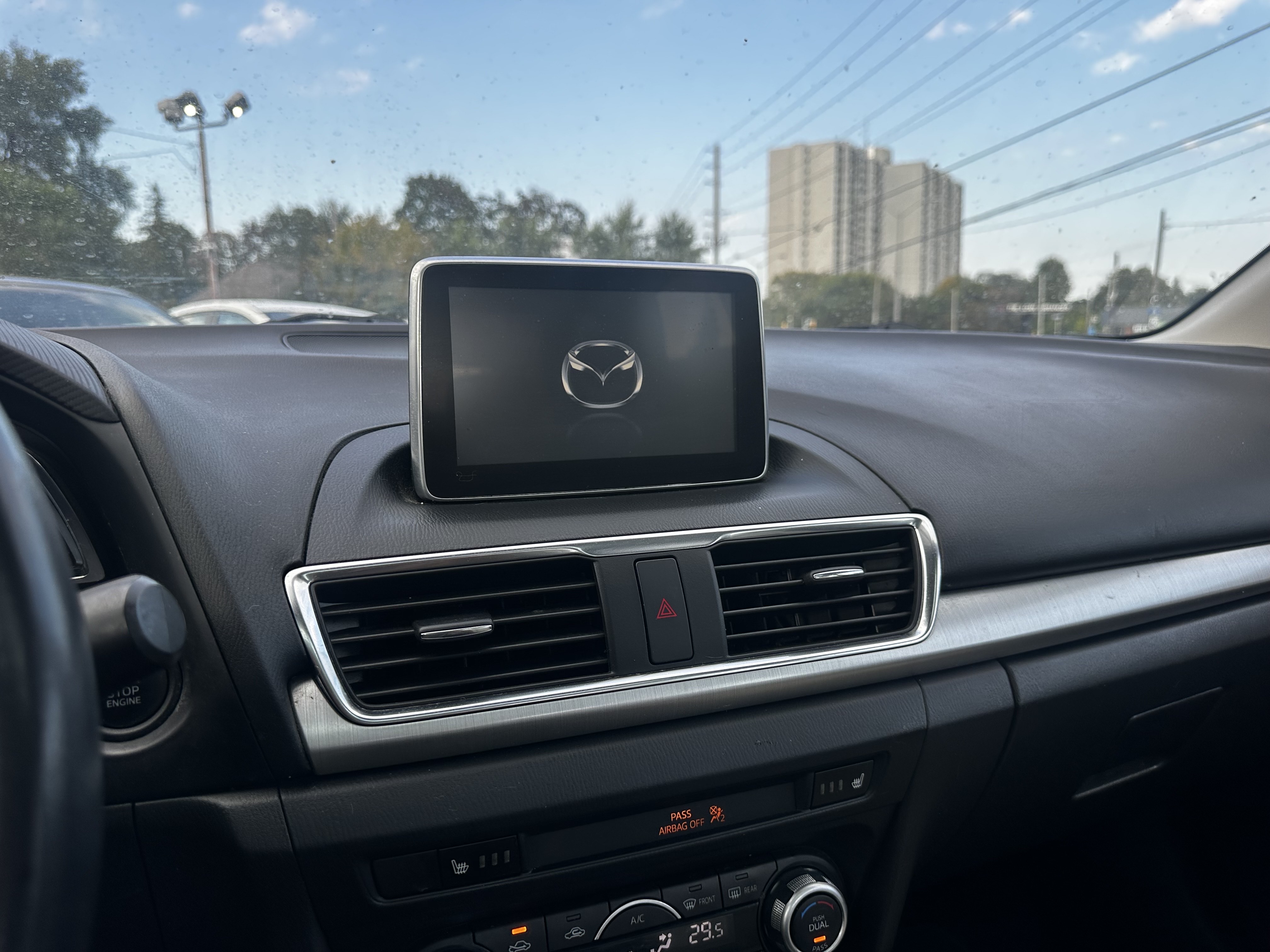 /ontarioqualitymotorsltd/2016-Mazda-Mazda3-9131462084260478.jpg