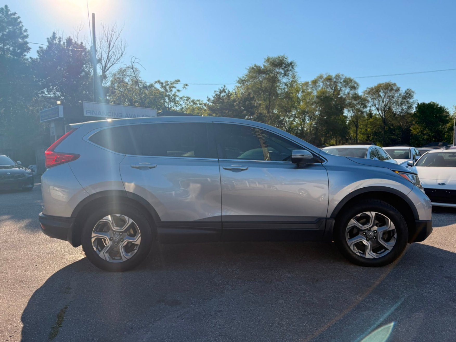 /ontarioqualitymotorsltd/2017-Honda-CR-V-9632839175361259.jpg
