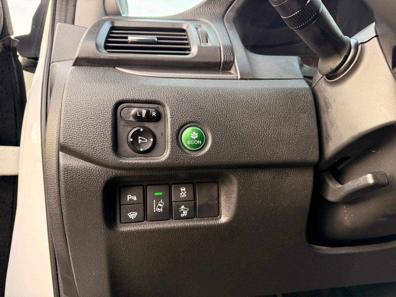 /ontarioqualitymotorsltd/2017-Honda-Pilot-9873897457002028.jpg