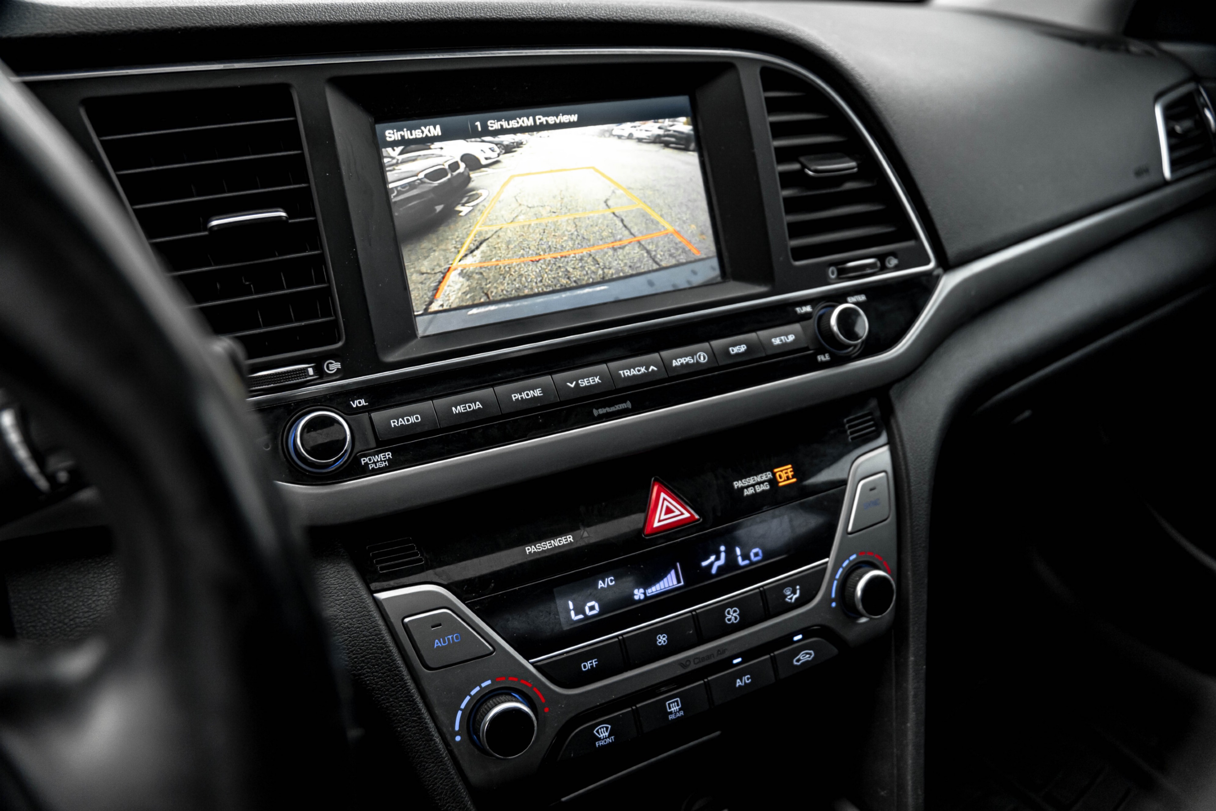 /ontarioqualitymotorsltd/2017-Hyundai-Elantra-9244615906582296.jpg