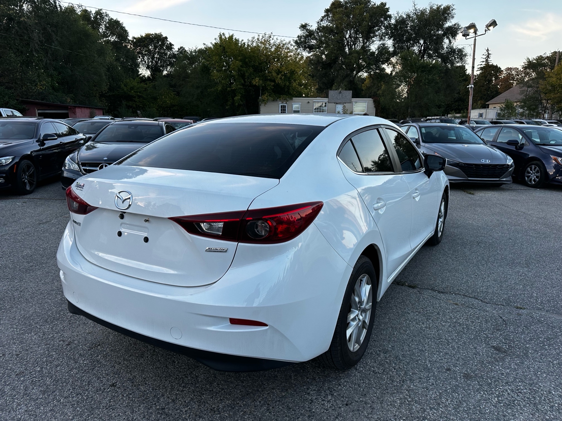 /ontarioqualitymotorsltd/2017-Mazda-Mazda3-746692425104514.jpg