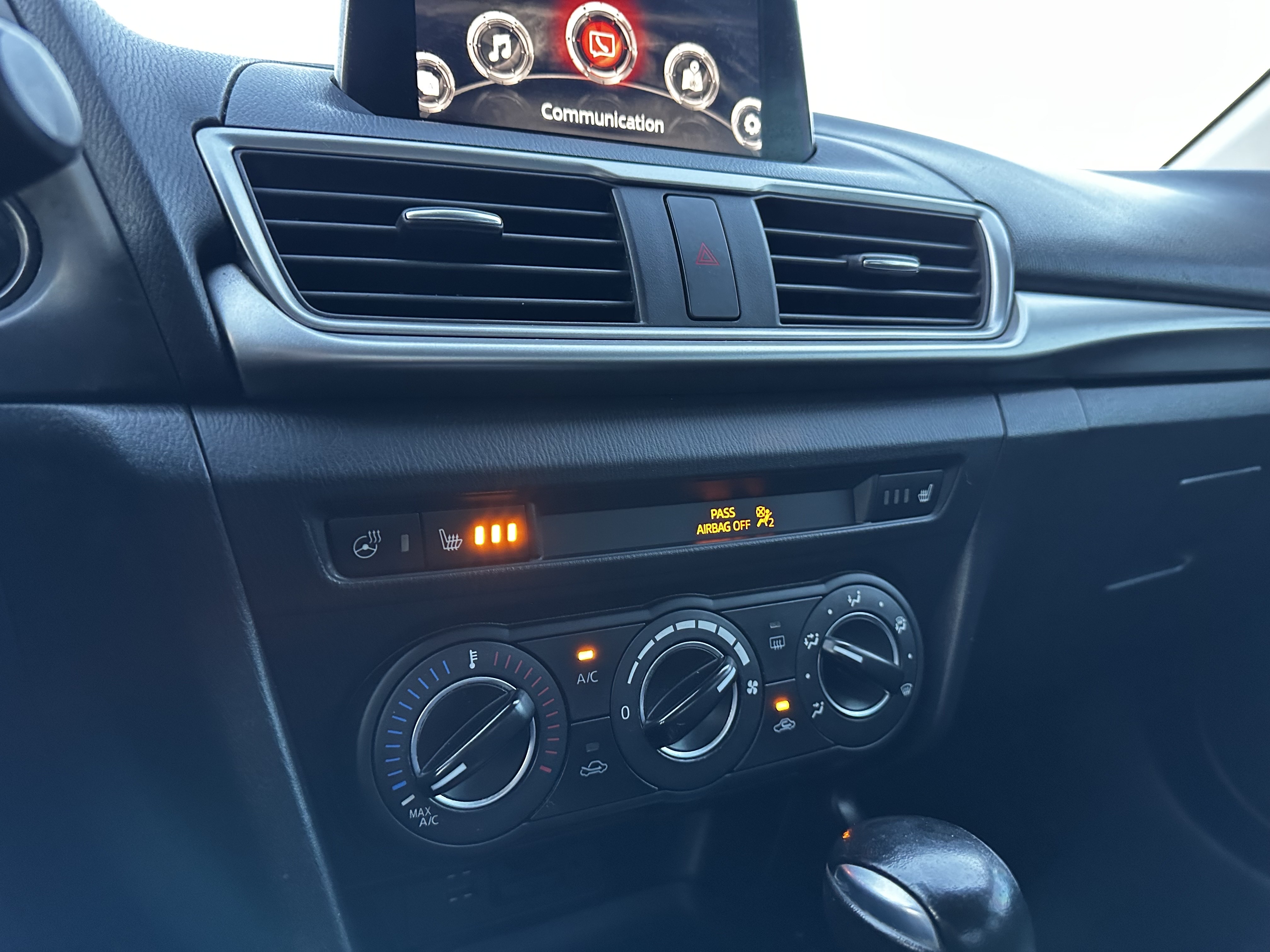 /ontarioqualitymotorsltd/2017-Mazda-Mazda3-7629724262057715.jpg