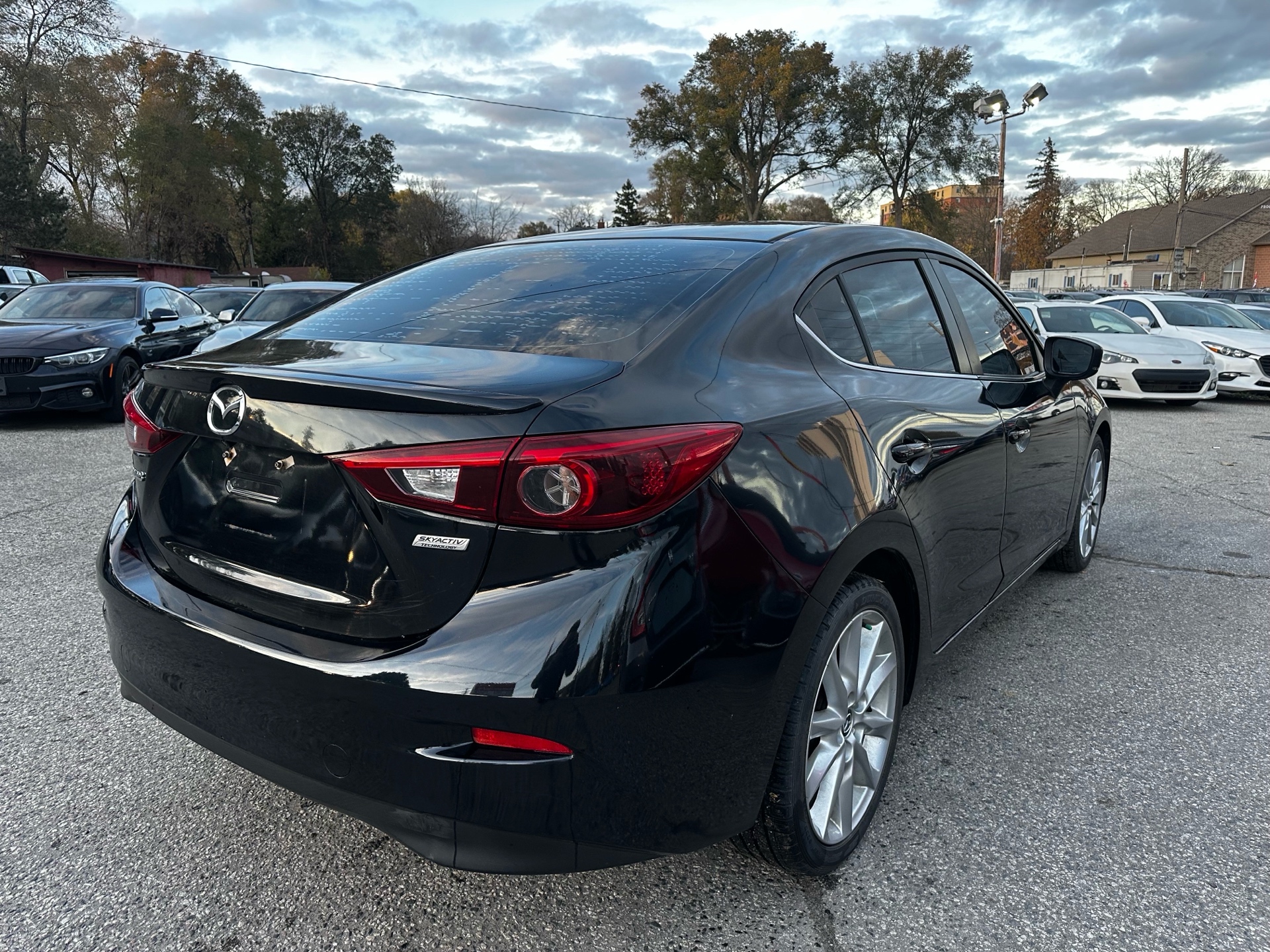 /ontarioqualitymotorsltd/2017-Mazda-Mazda3-9712038071775577.jpg