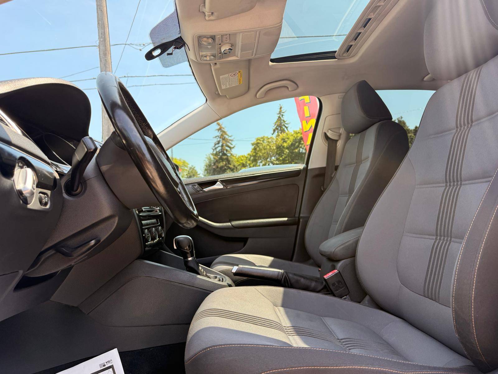 /ontarioqualitymotorsltd/2017-Volkswagen-JettaSedan-09024292962150215.jpg