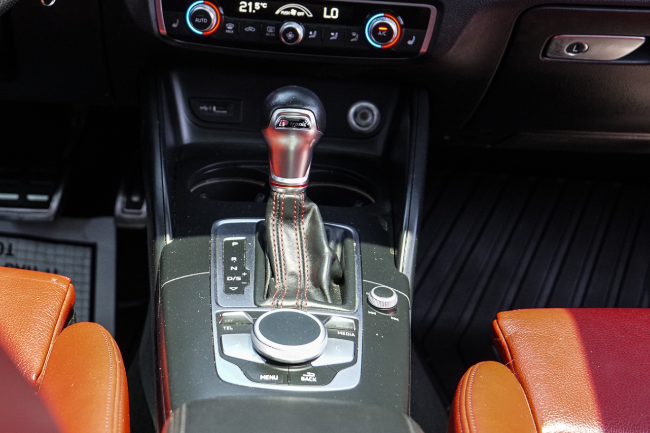 /ontarioqualitymotorsltd/2018-Audi-S3-2114217671762315.jpg