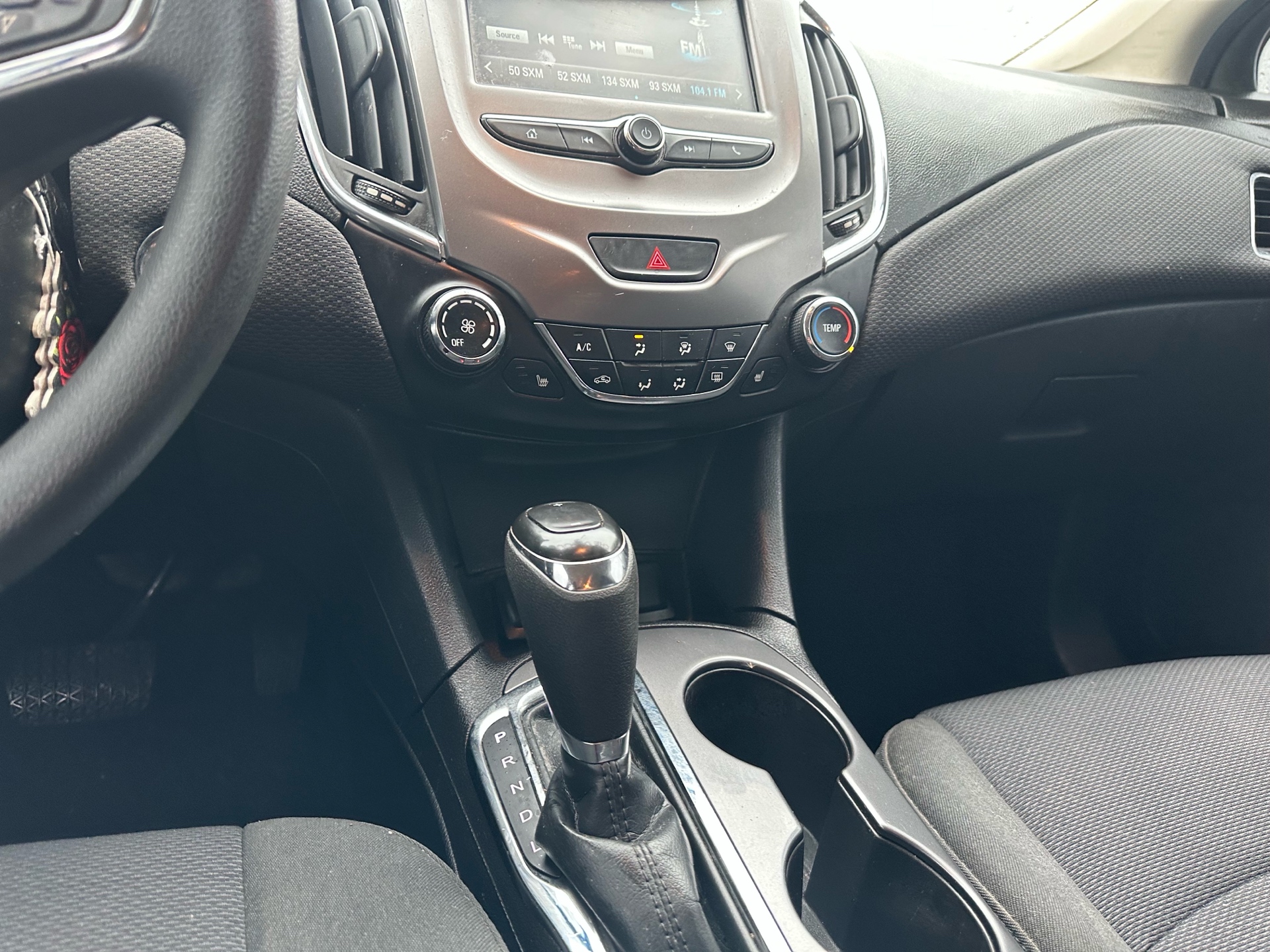 /ontarioqualitymotorsltd/2018-Chevrolet-Cruze-23105690973919324.jpg