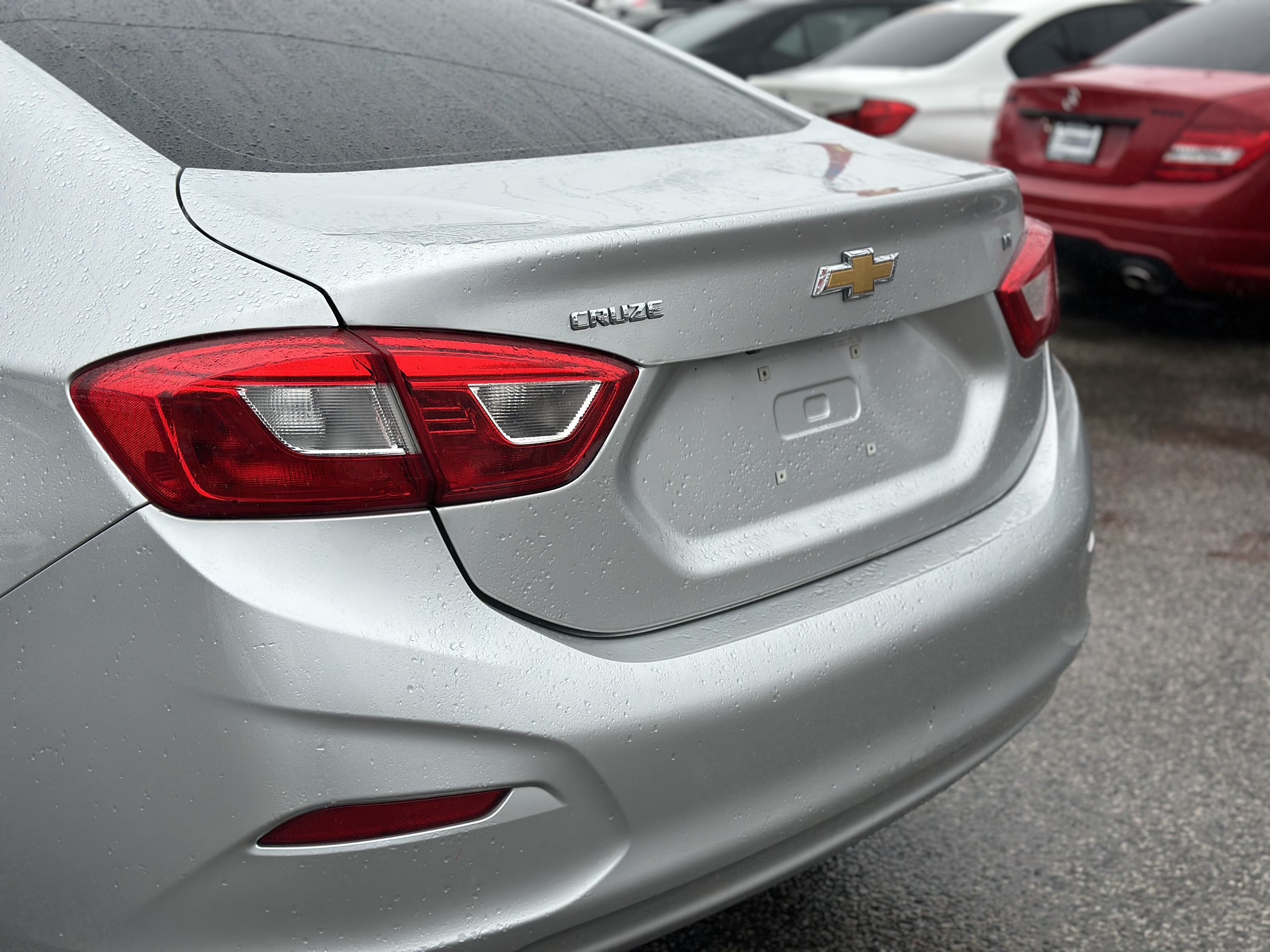 /ontarioqualitymotorsltd/2018-Chevrolet-Cruze-6675023232864938.jpg