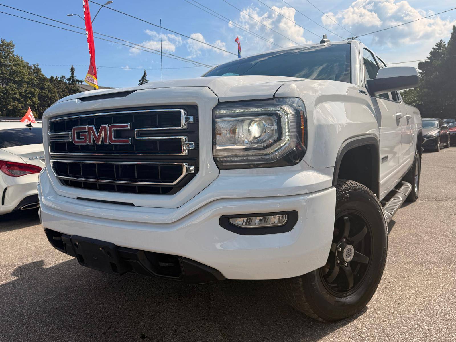 /ontarioqualitymotorsltd/2018-GMC-Sierra1500-09885116102605829.jpg