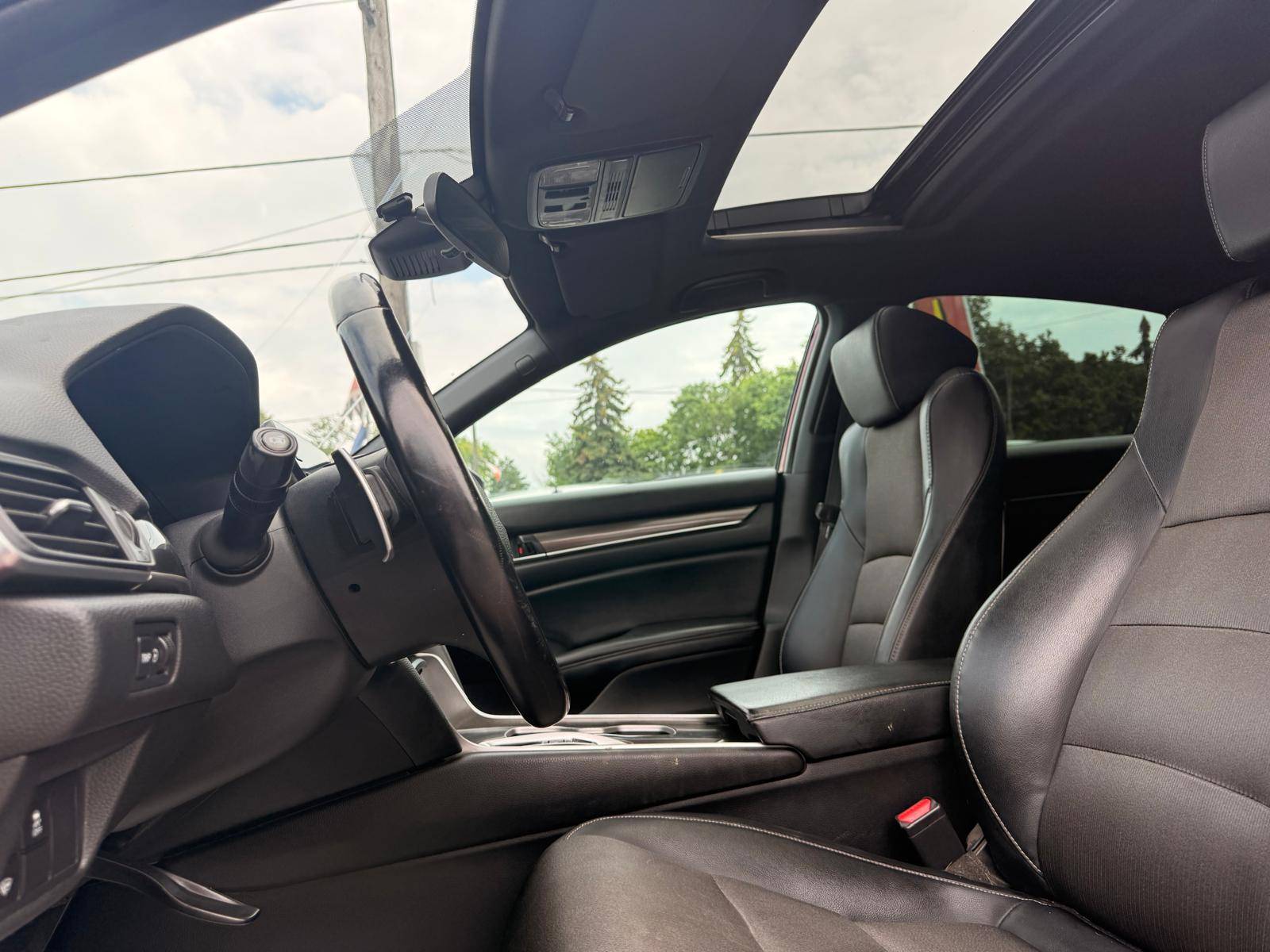 /ontarioqualitymotorsltd/2018-Honda-Accord-05872887274529326.jpg