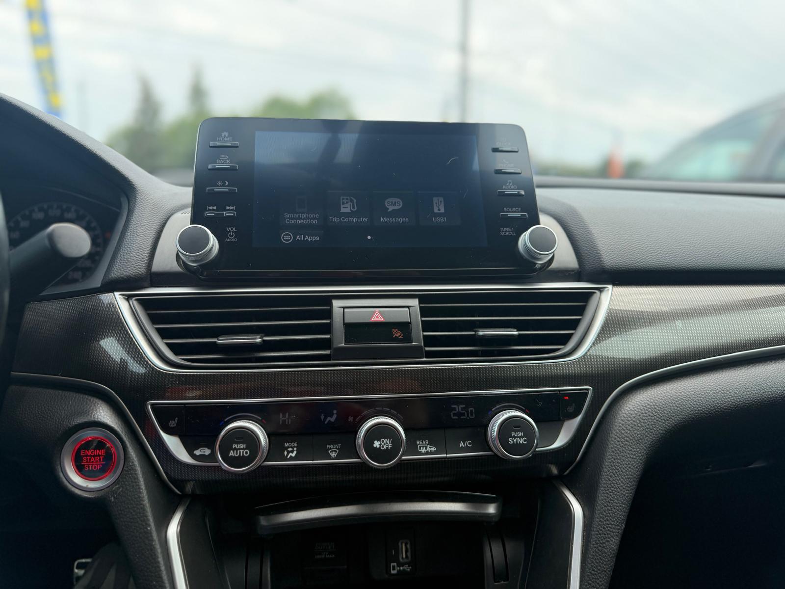 /ontarioqualitymotorsltd/2018-Honda-Accord-25808759619387533.jpg