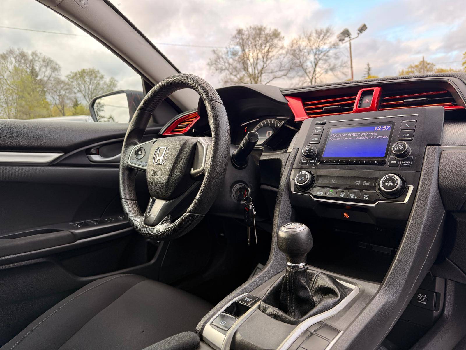 /ontarioqualitymotorsltd/2018-Honda-Civic-37273335689044407.jpg