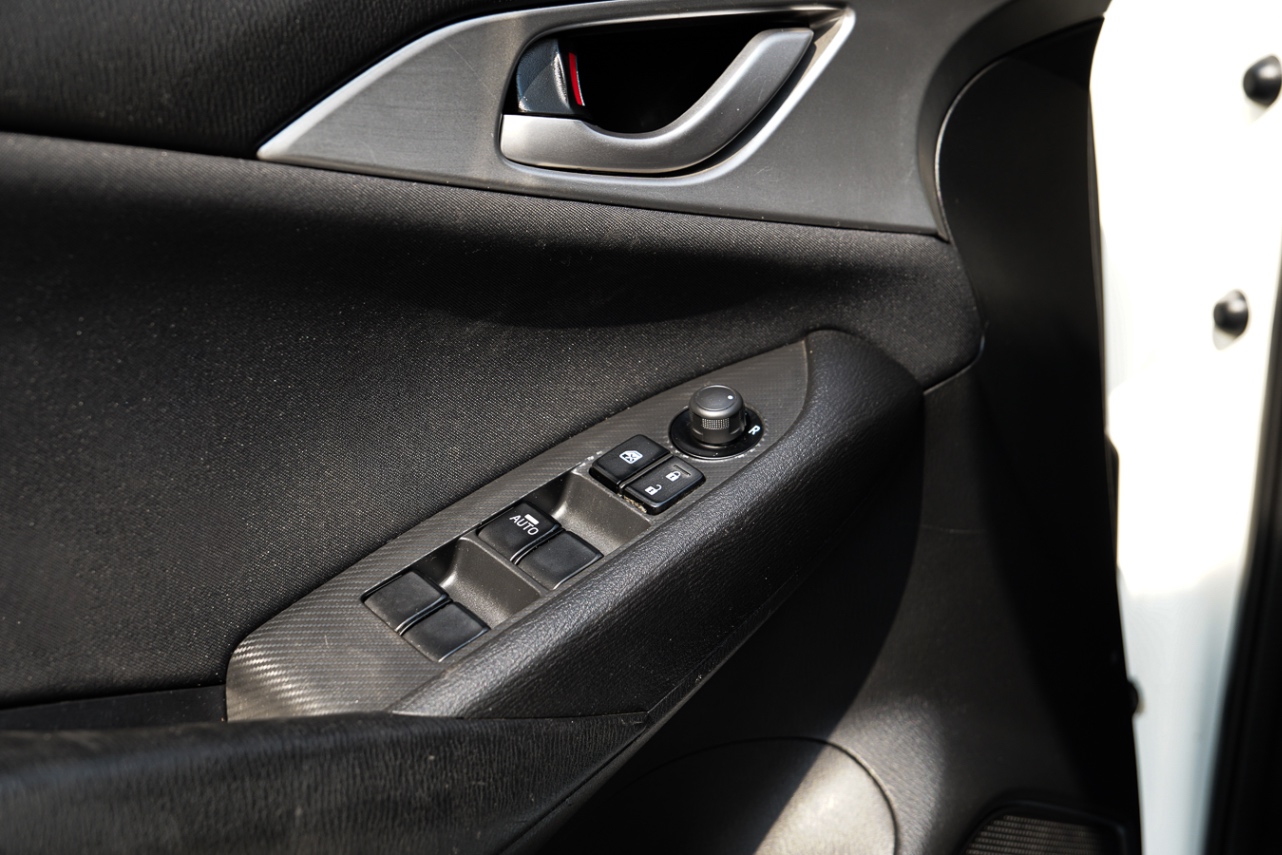 /ontarioqualitymotorsltd/2018-Mazda-CX-3-7611680905936724.jpg