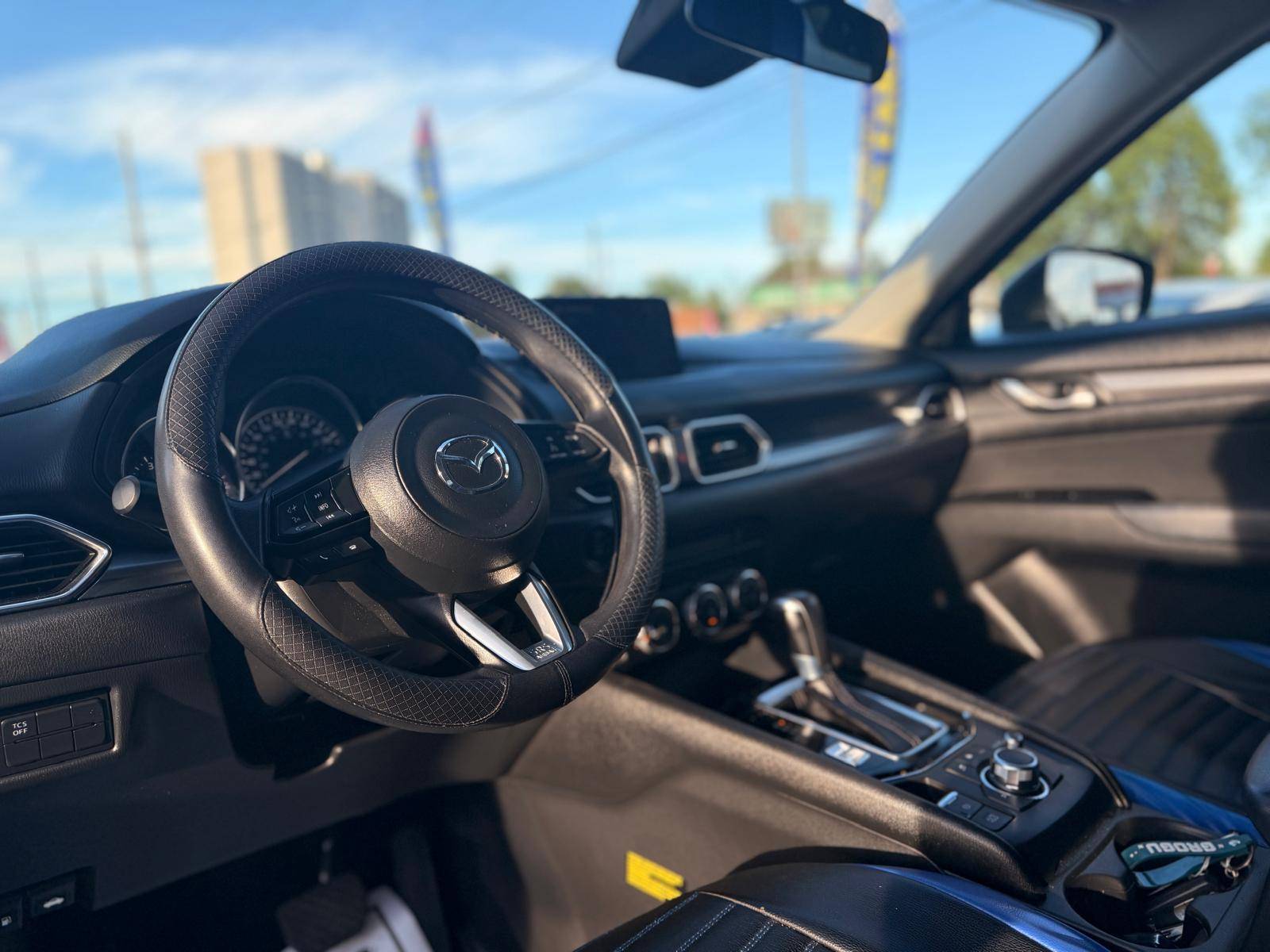 /ontarioqualitymotorsltd/2018-Mazda-CX-5-02975000668779182.jpg
