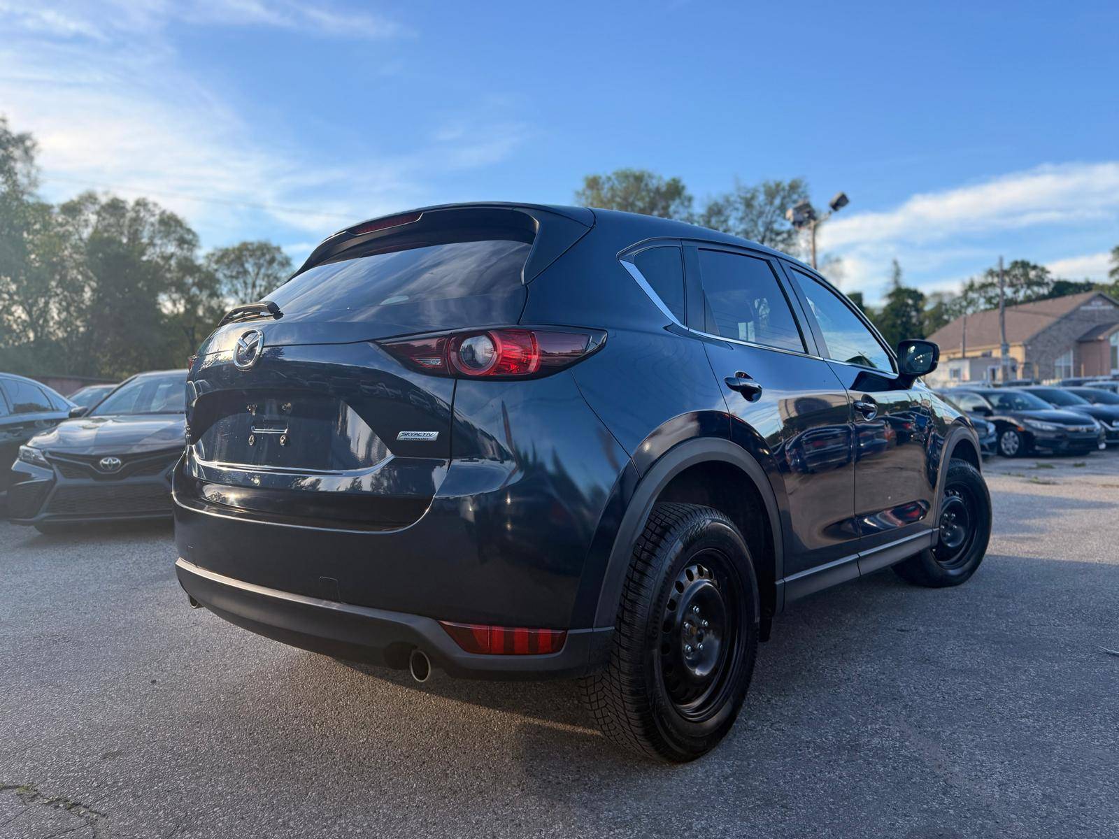 /ontarioqualitymotorsltd/2018-Mazda-CX-5-2798951475833189.jpg