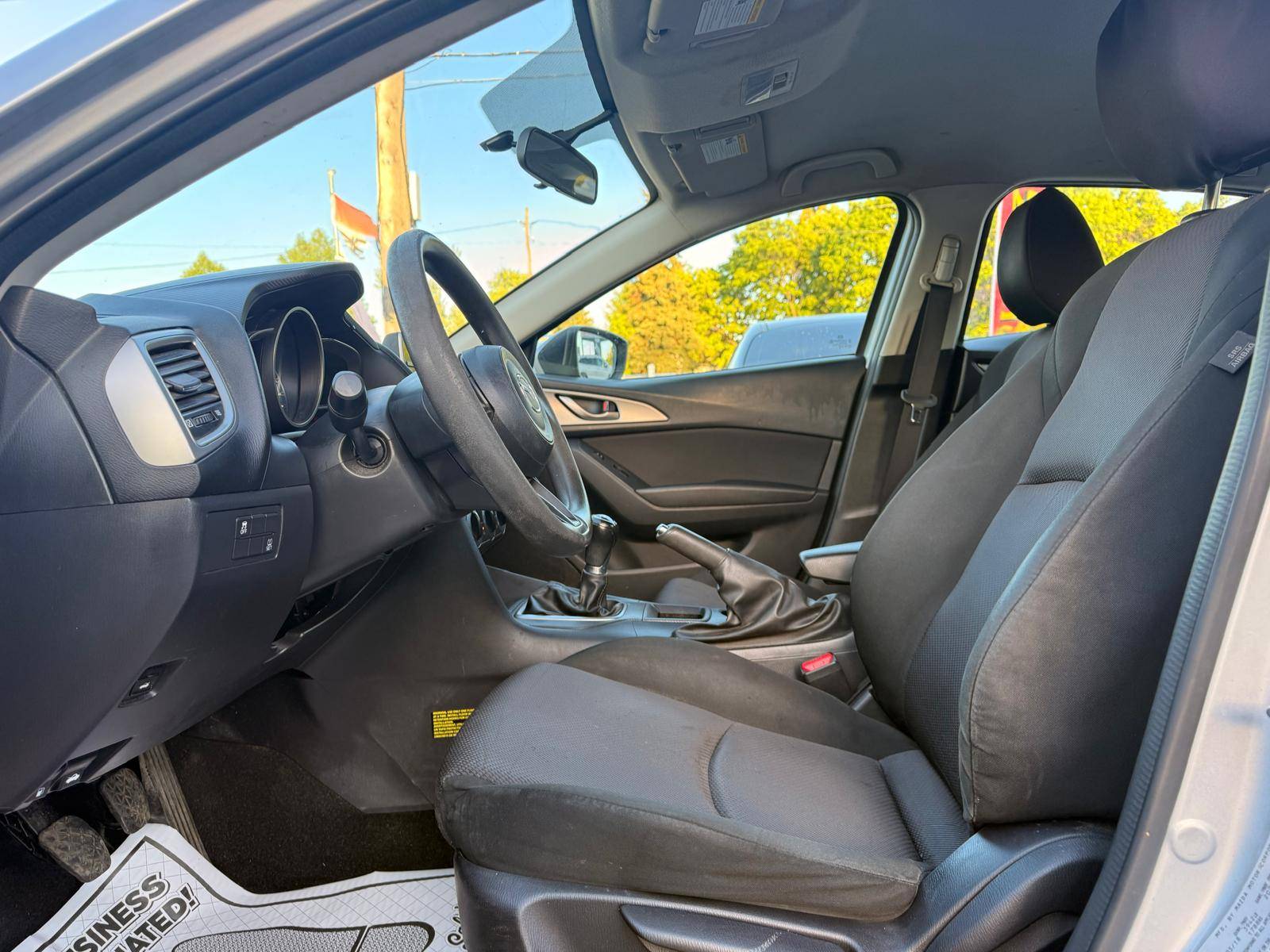 /ontarioqualitymotorsltd/2018-Mazda-Mazda3-4118059370013136.jpg