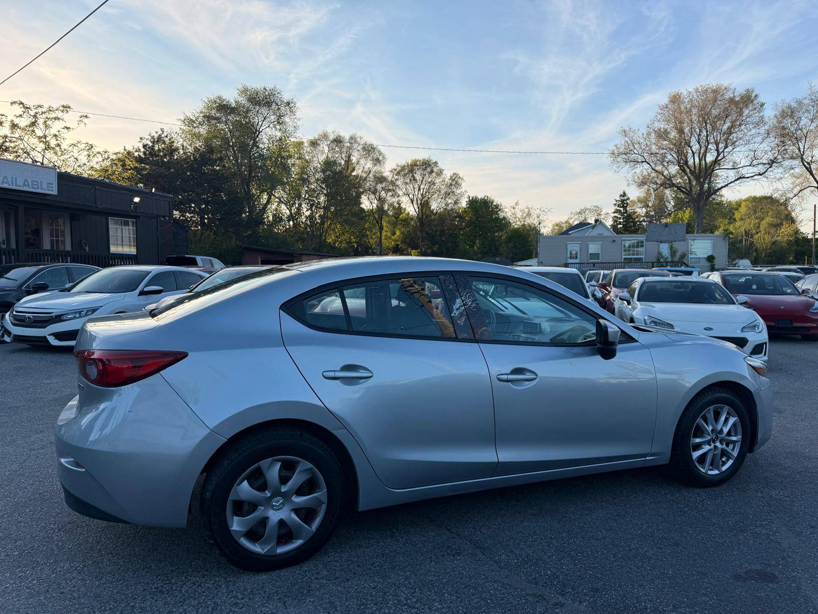 /ontarioqualitymotorsltd/2018-Mazda-Mazda3-7270959879054562.jpg