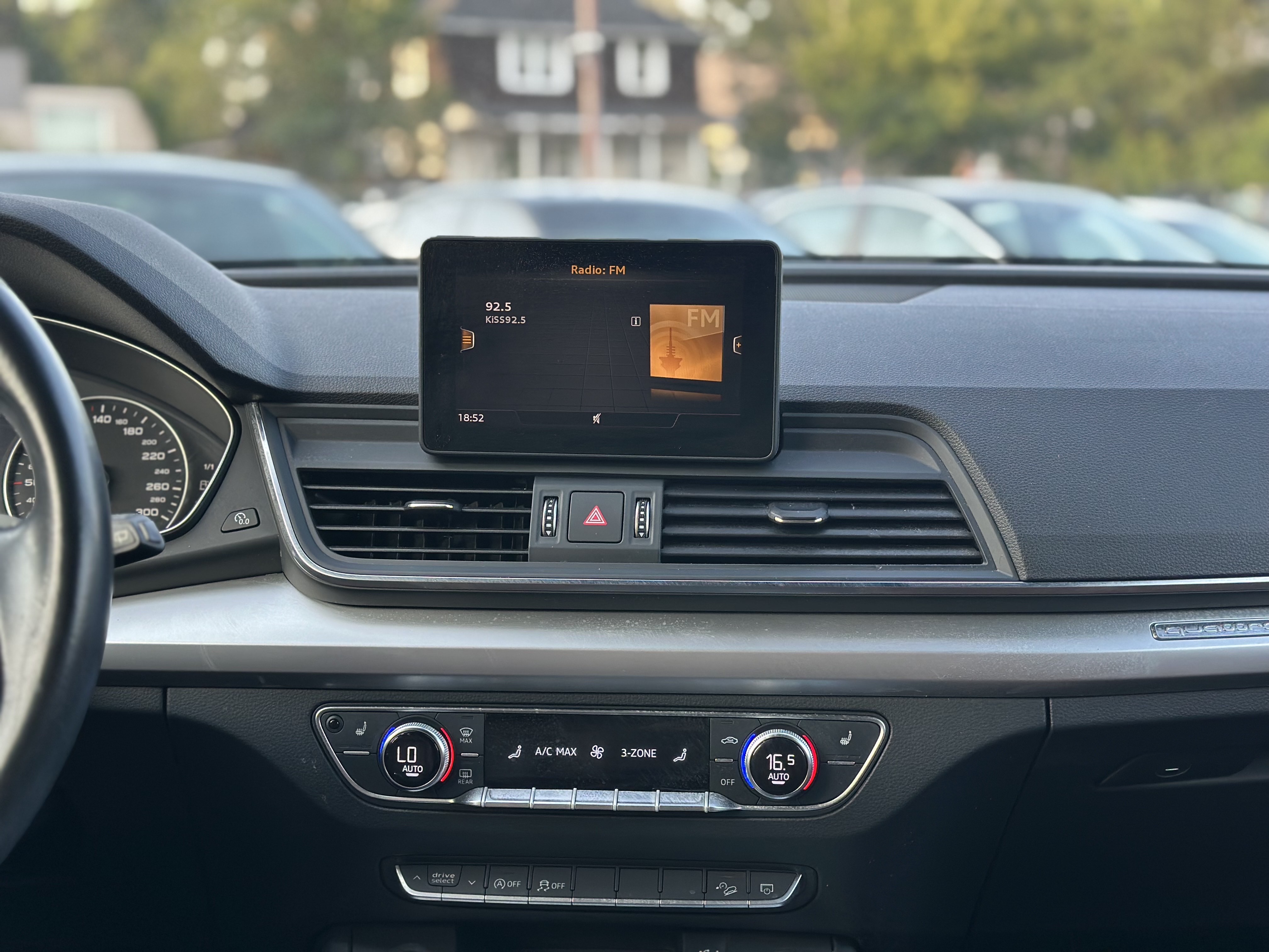 /ontarioqualitymotorsltd/2019-Audi-Q5-5601895161644435.jpg