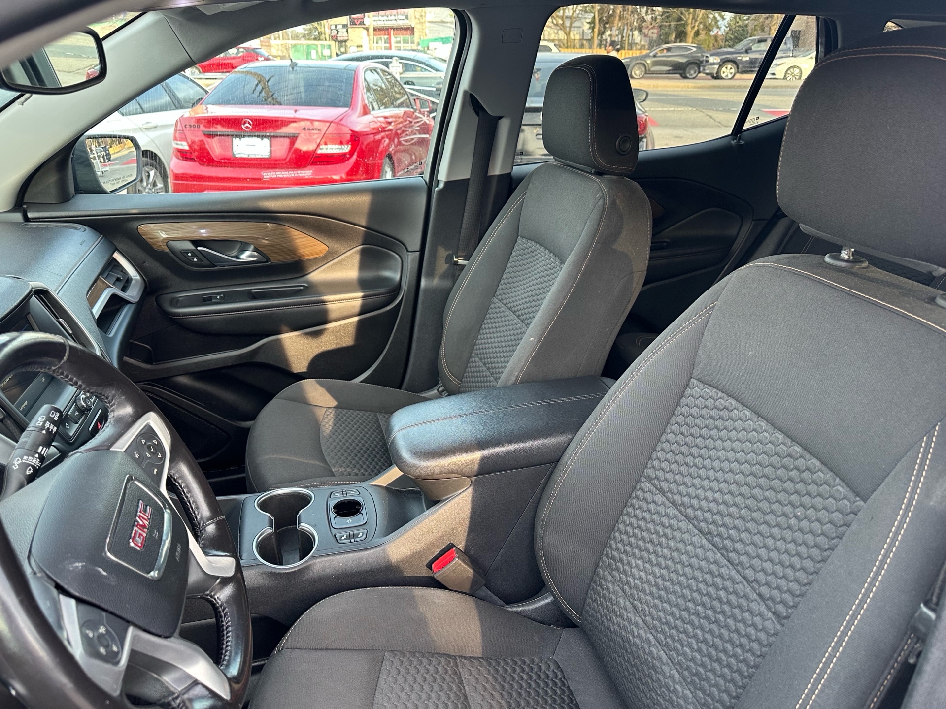 /ontarioqualitymotorsltd/2019-GMC-Terrain-09599736029543315.jpg