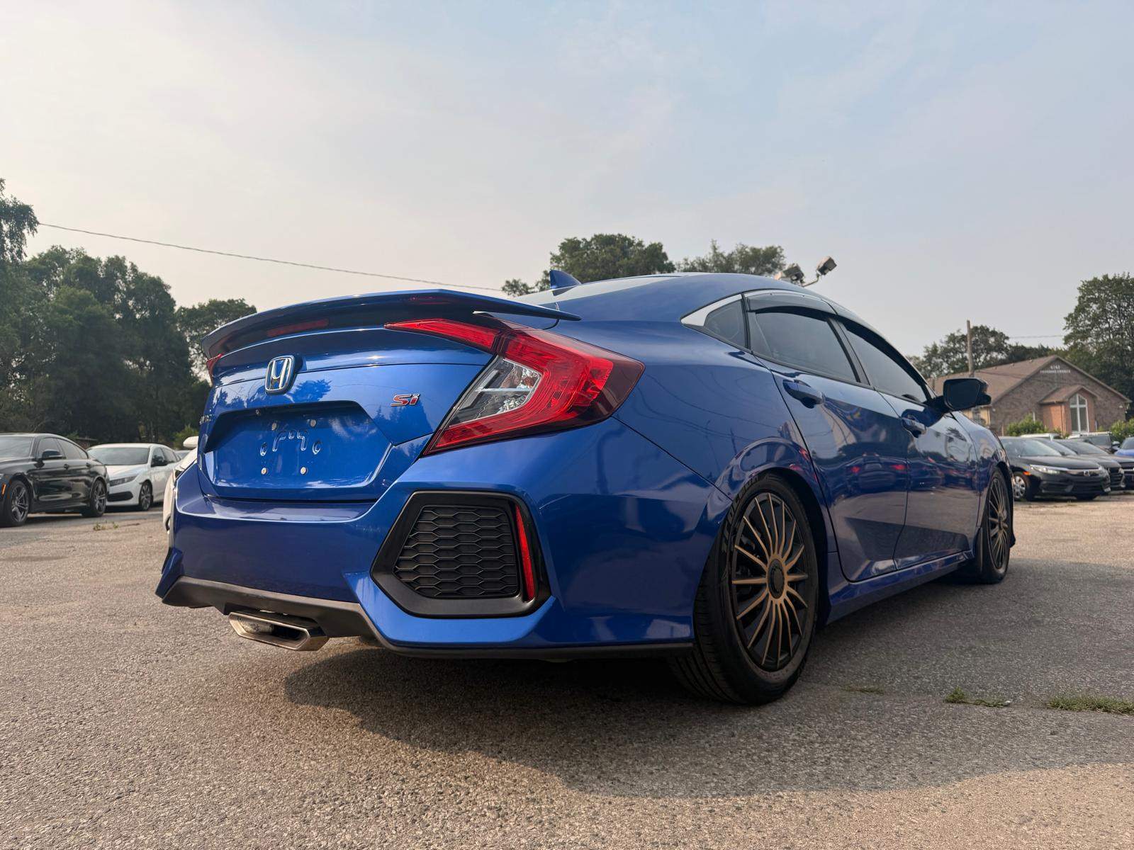 /ontarioqualitymotorsltd/2019-Honda-CivicSi-3586131342877841.jpg