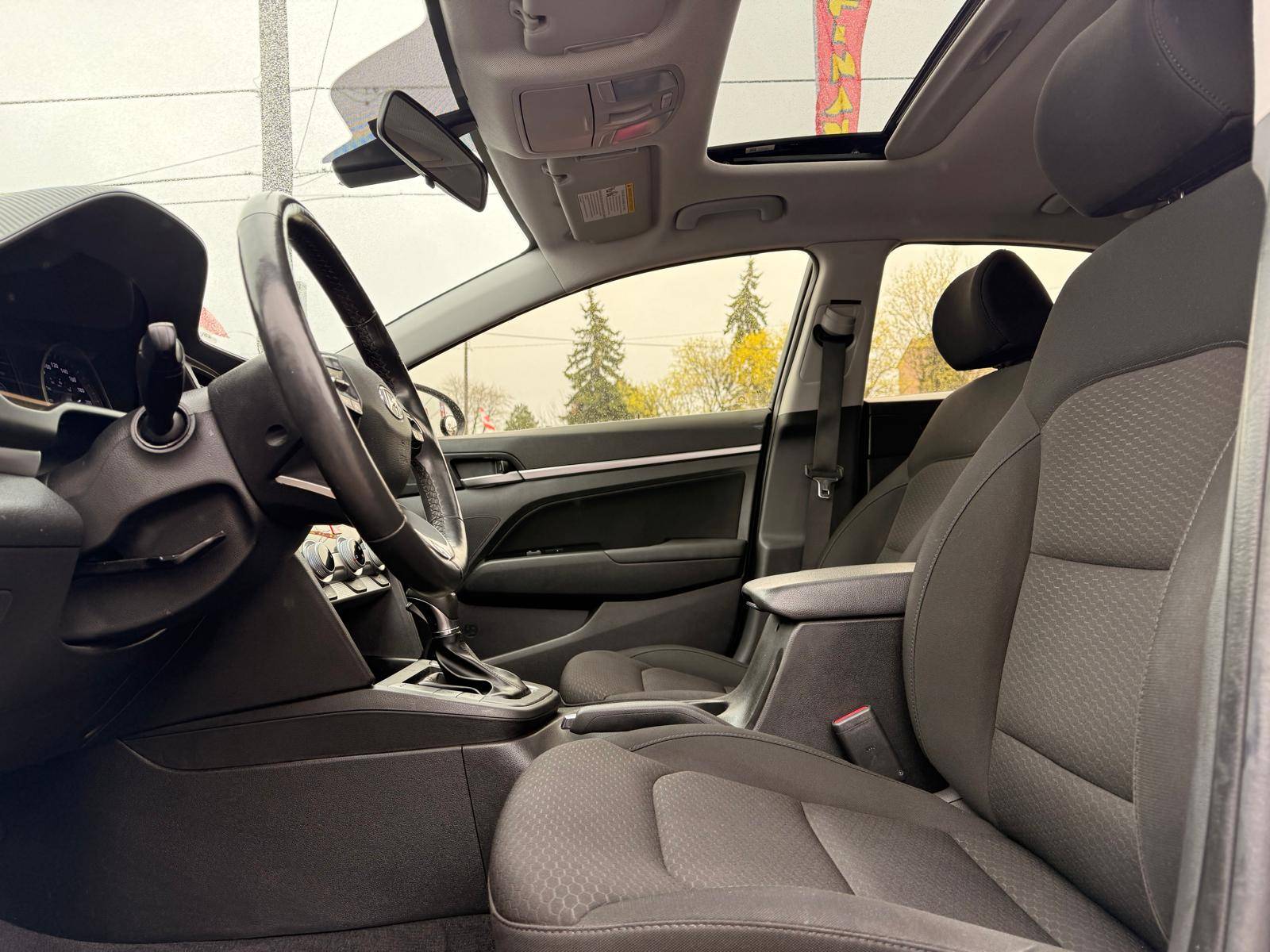 /ontarioqualitymotorsltd/2019-Hyundai-Elantra-15789147803531467.jpg