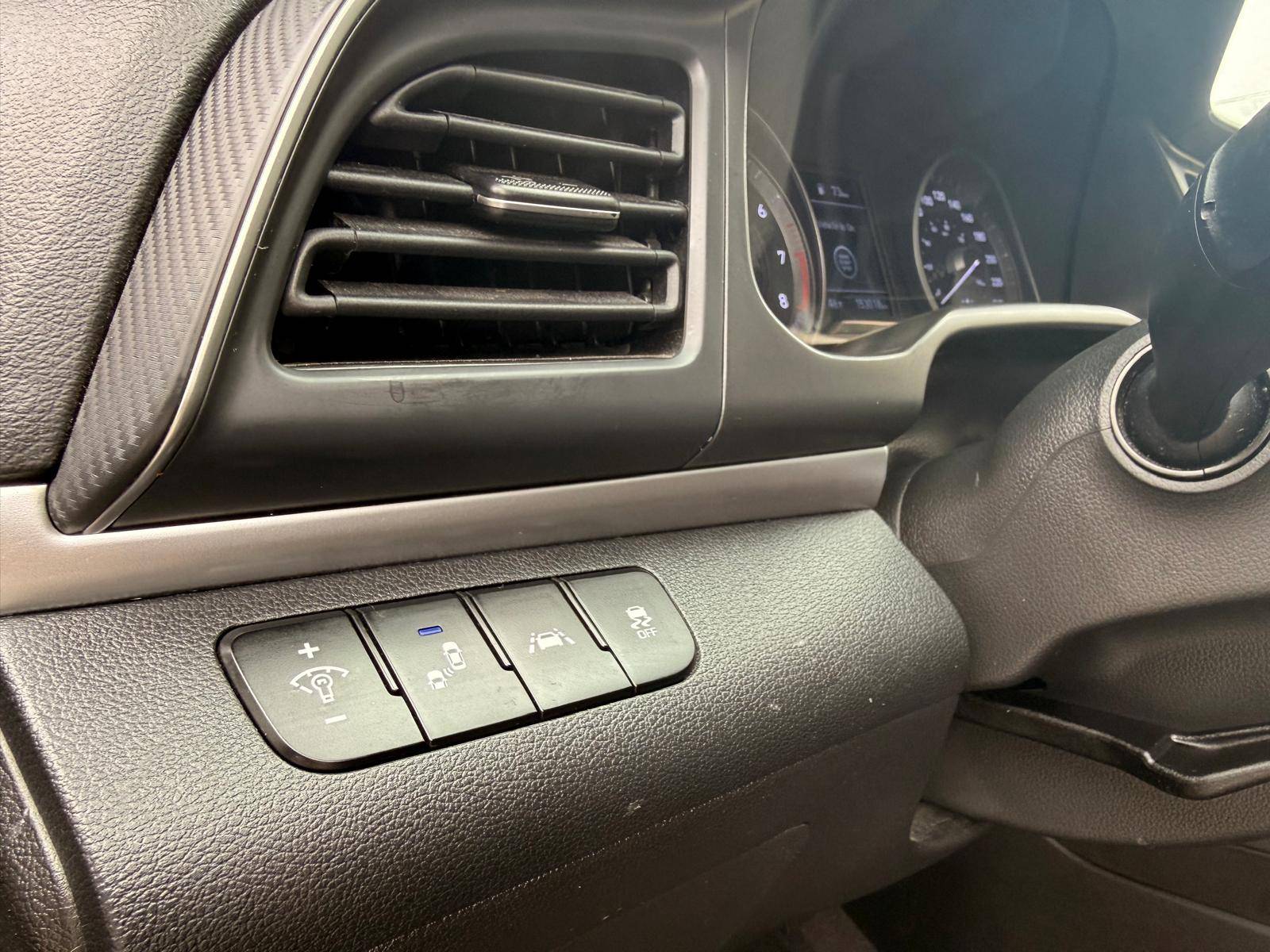 /ontarioqualitymotorsltd/2019-Hyundai-Elantra-48597509898164715.jpg