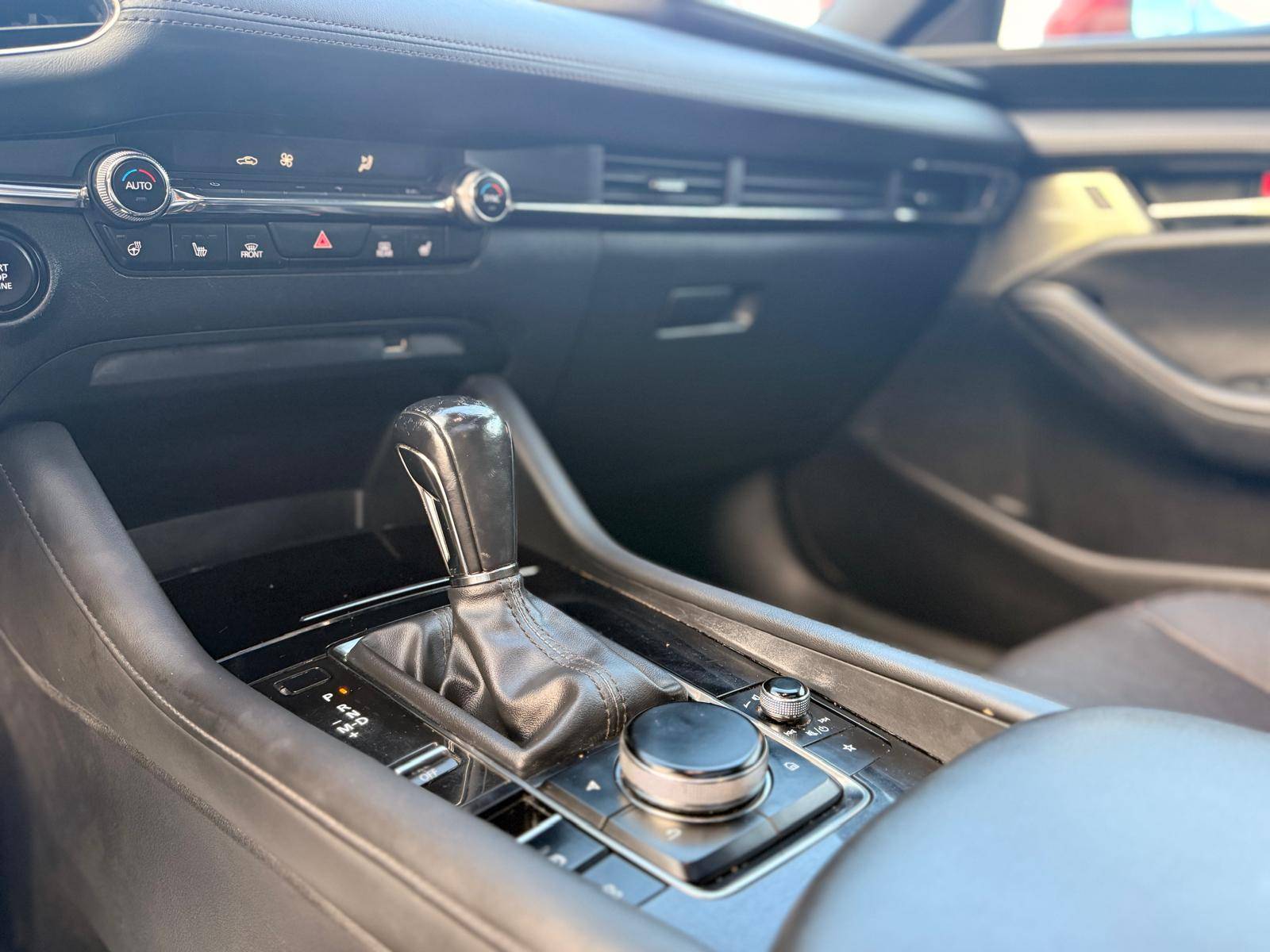 /ontarioqualitymotorsltd/2019-Mazda-Mazda3Sport-8646608740260346.jpg