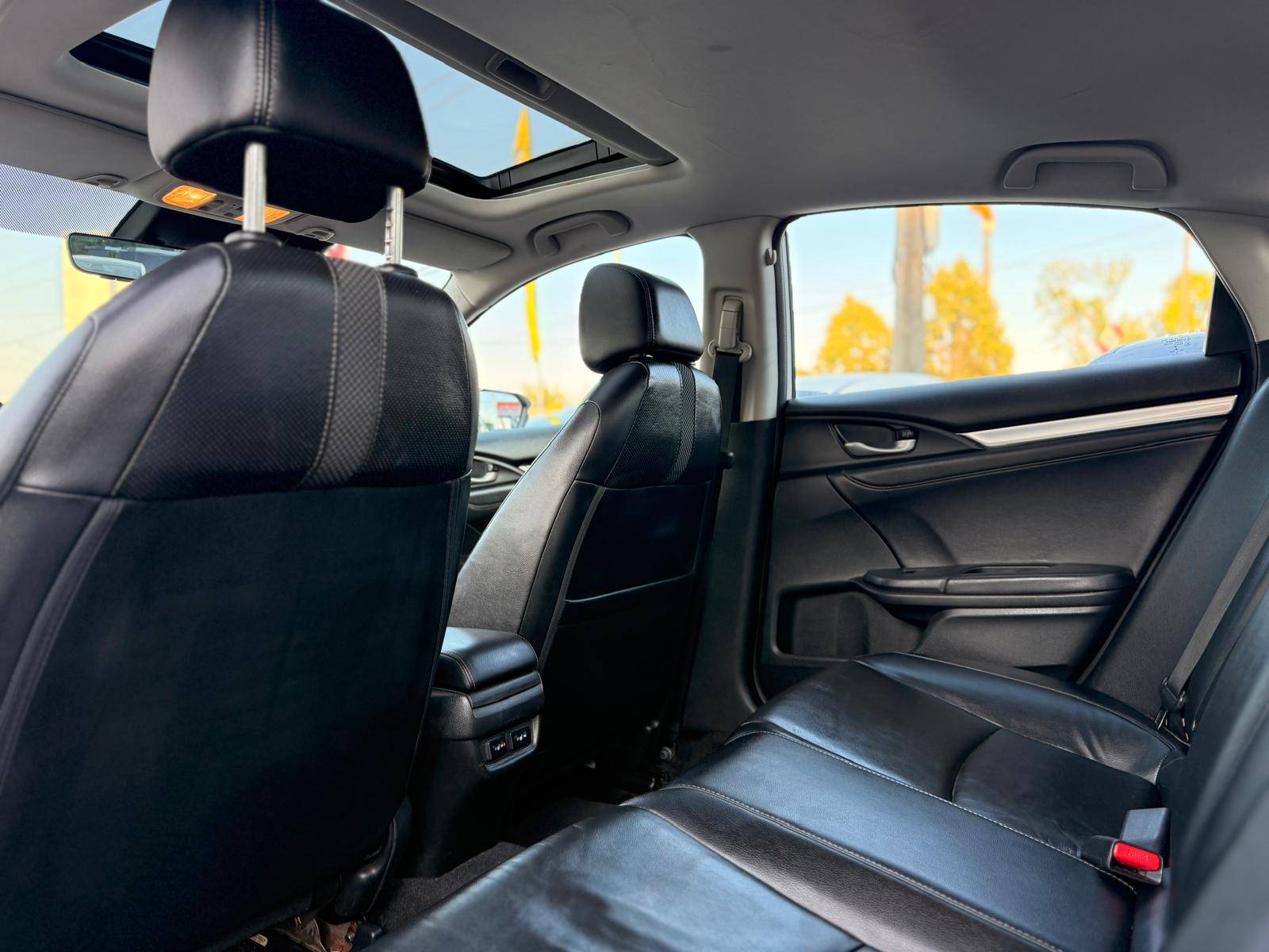 /ontarioqualitymotorsltd/2020-Honda-Civic-7936514202290152.jpg