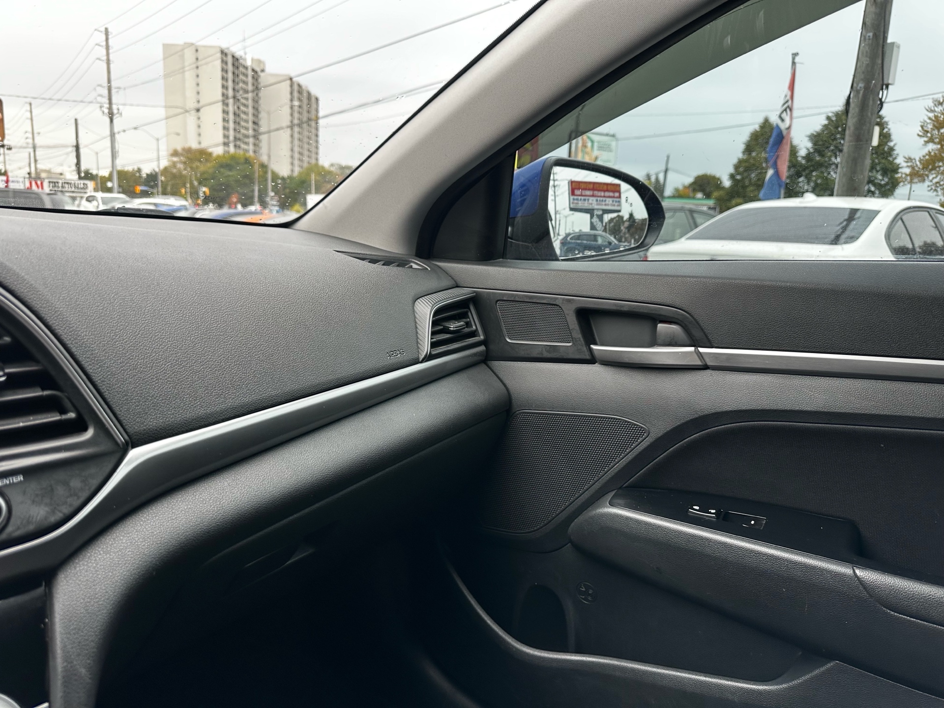 /ontarioqualitymotorsltd/2020-Hyundai-Elantra-7521379840732507.jpg