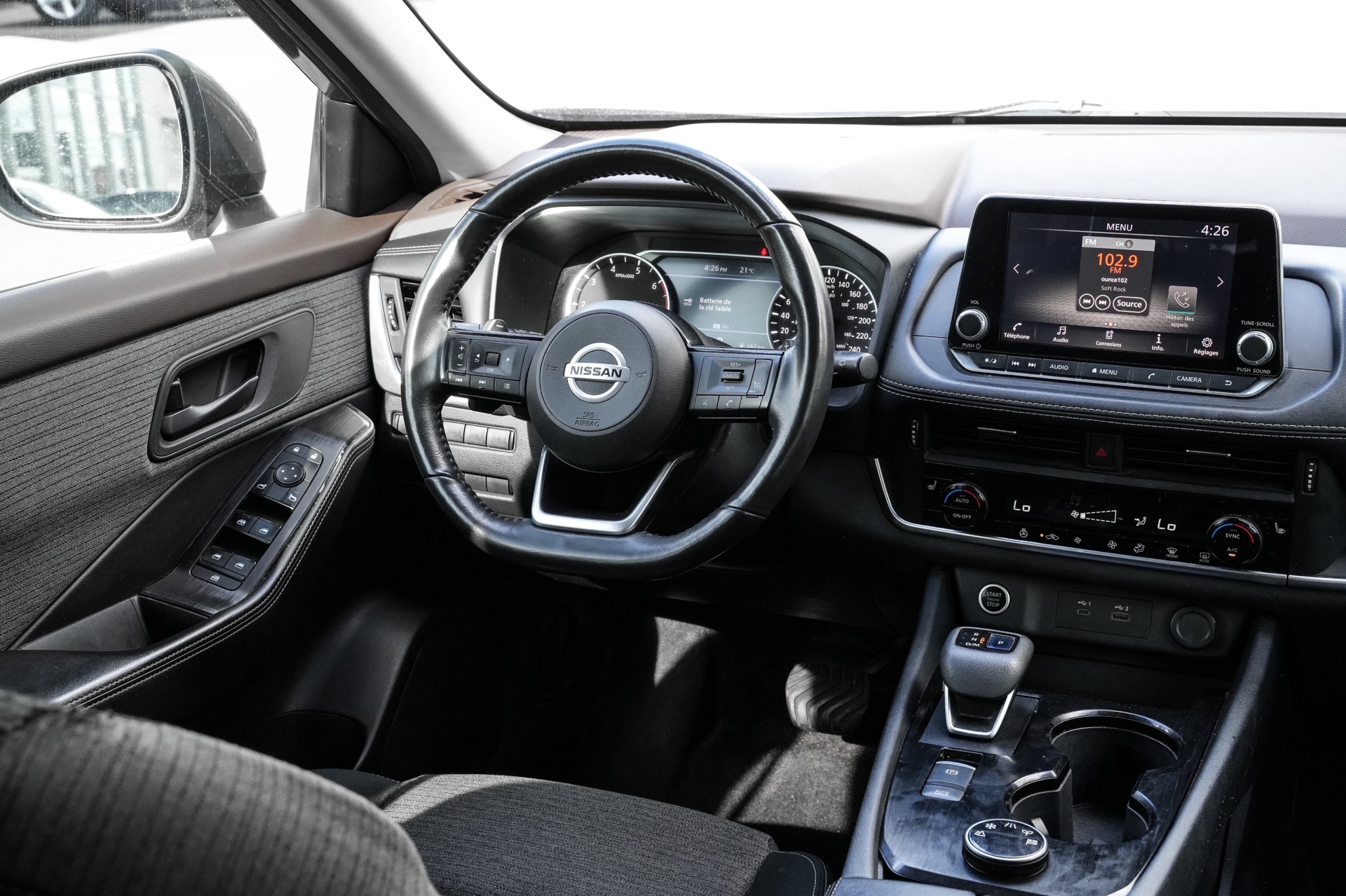 /ontarioqualitymotorsltd/2021-Nissan-Rogue-05319353524448878.jpg