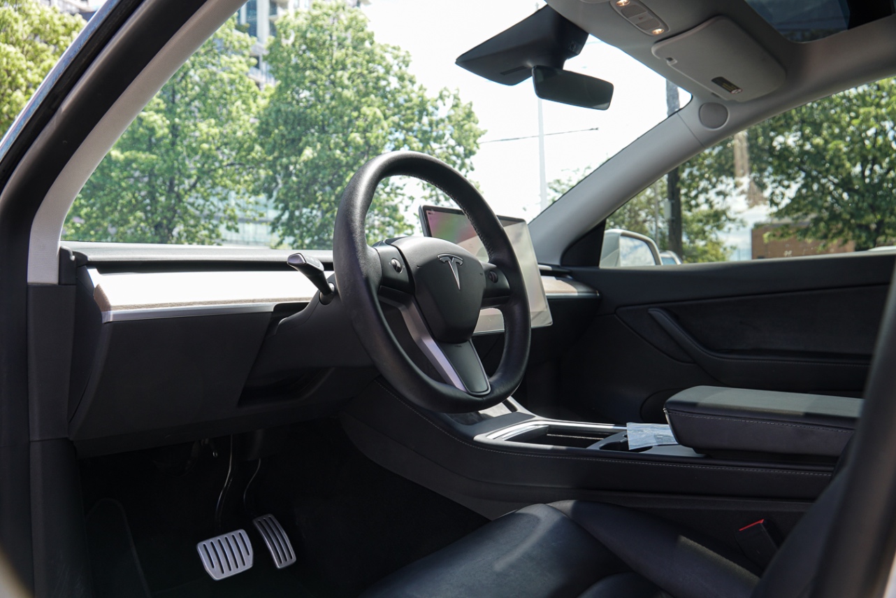 /ontarioqualitymotorsltd/2022-Tesla-ModelY-34877812356279625.jpg